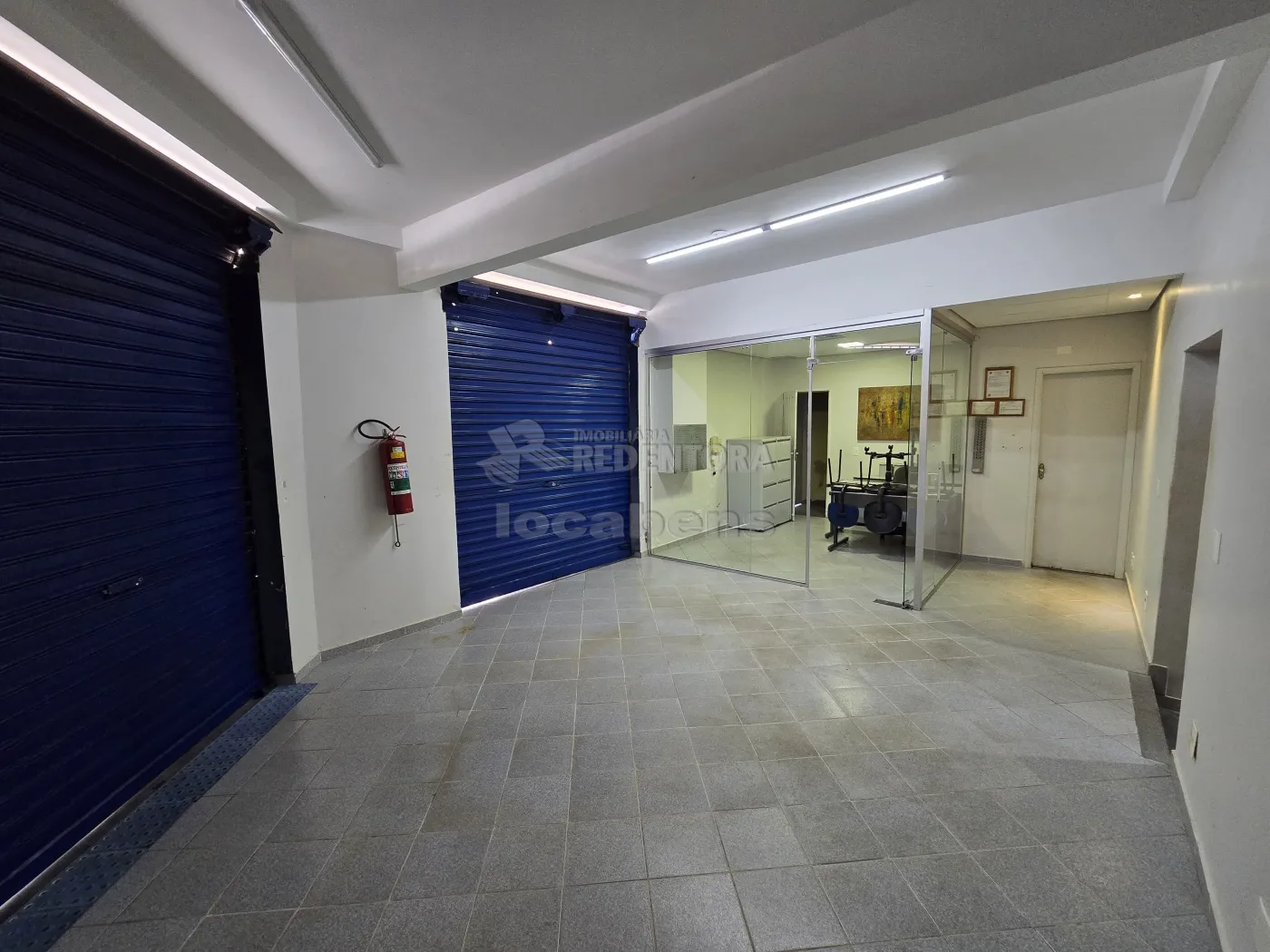 Alugar Comercial / Salão em São José do Rio Preto R$ 2.500,00 - Foto 4