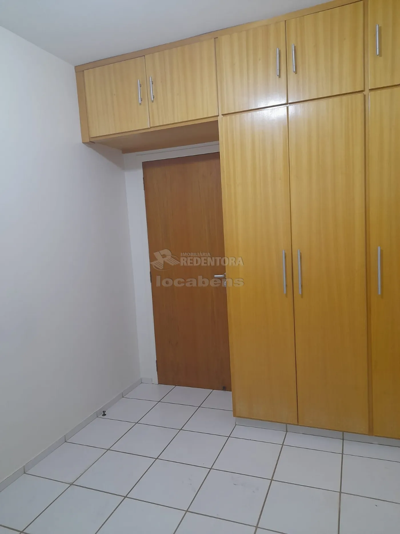 Alugar Apartamento / Padrão em São José do Rio Preto R$ 900,00 - Foto 6