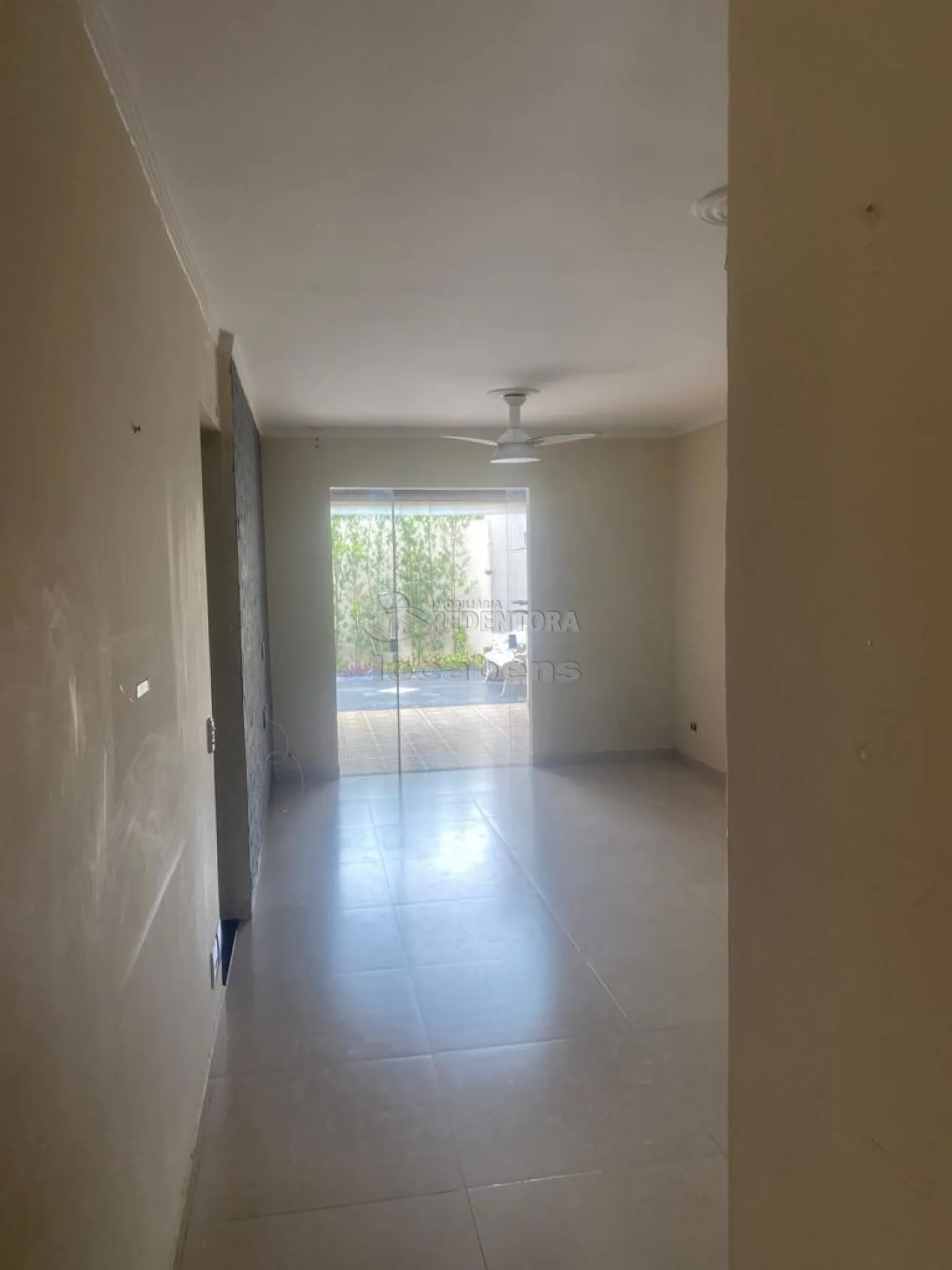 Alugar Casa / Condomínio em São José do Rio Preto R$ 2.575,00 - Foto 1