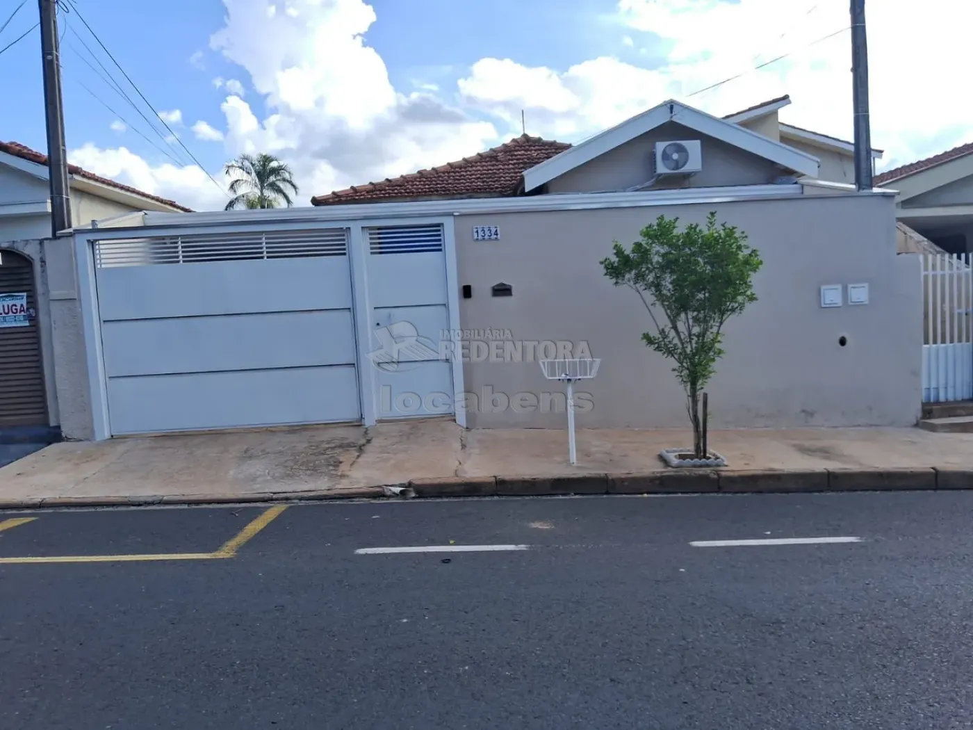 Comprar Casa / Padrão em São José do Rio Preto - Foto 1