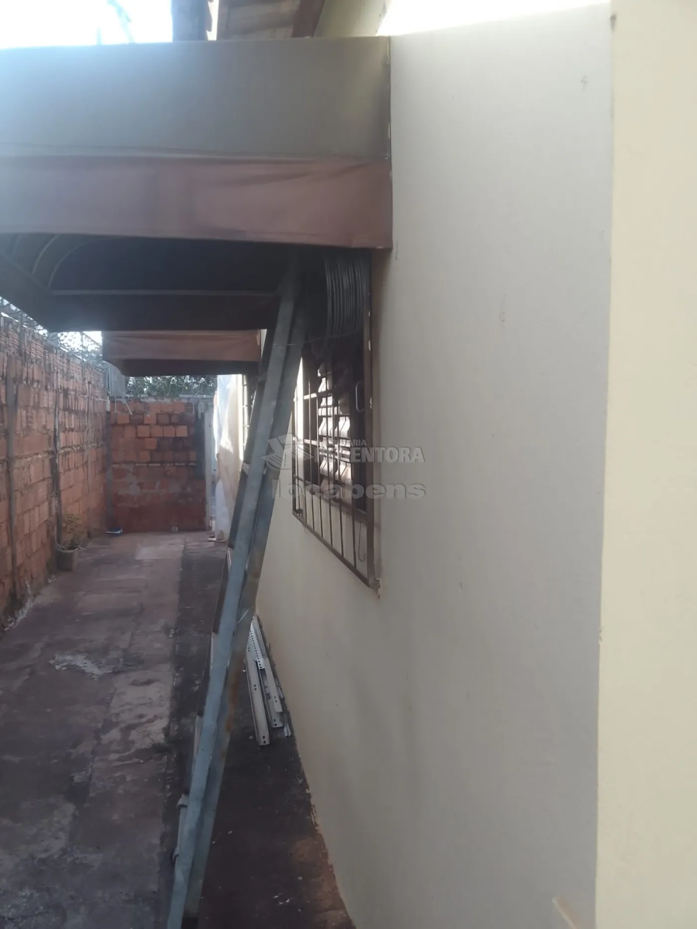 Comprar Casa / Padrão em São José do Rio Preto R$ 110.000,00 - Foto 1