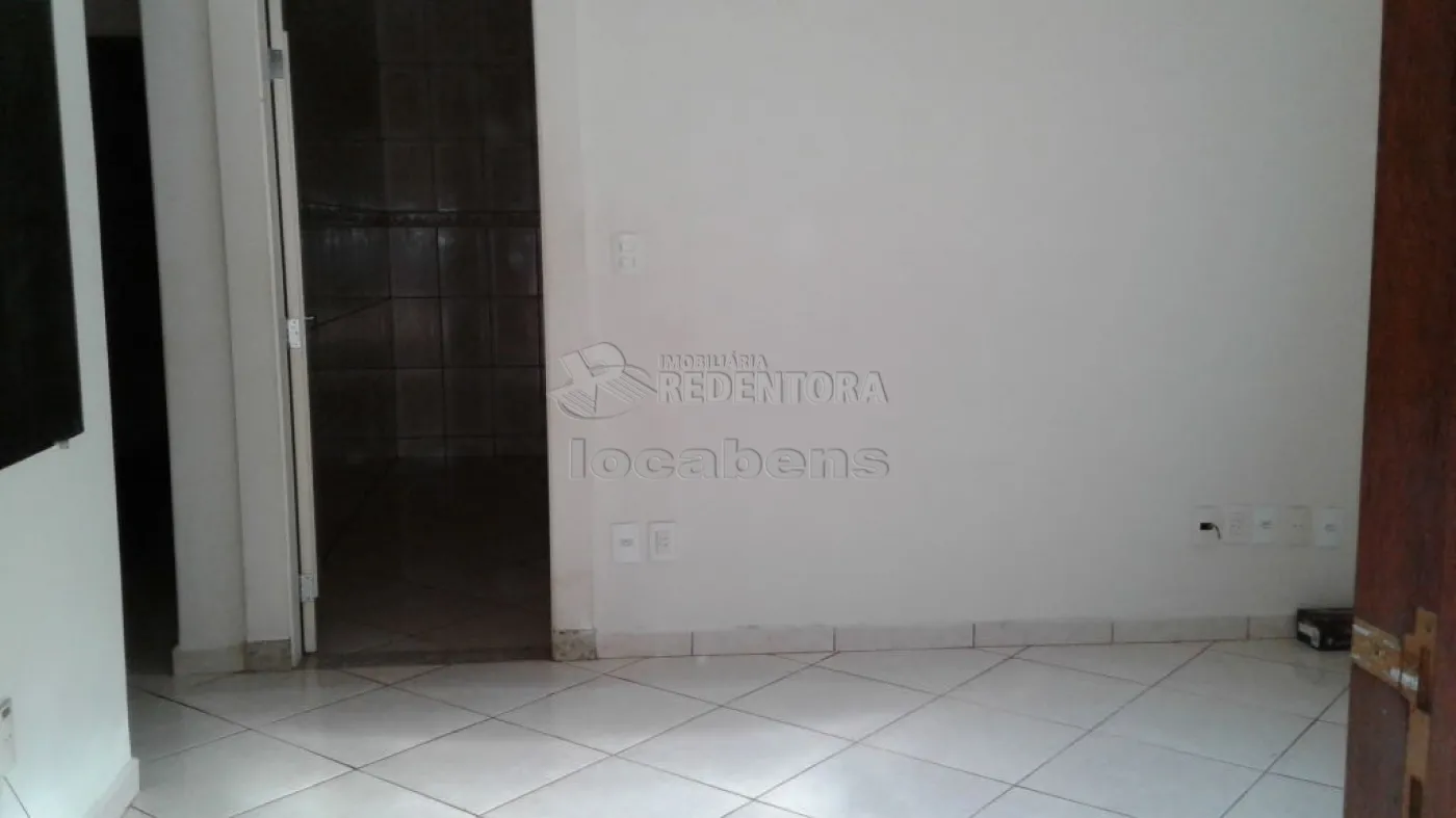 Comprar Casa / Padrão em São José do Rio Preto R$ 350.000,00 - Foto 3