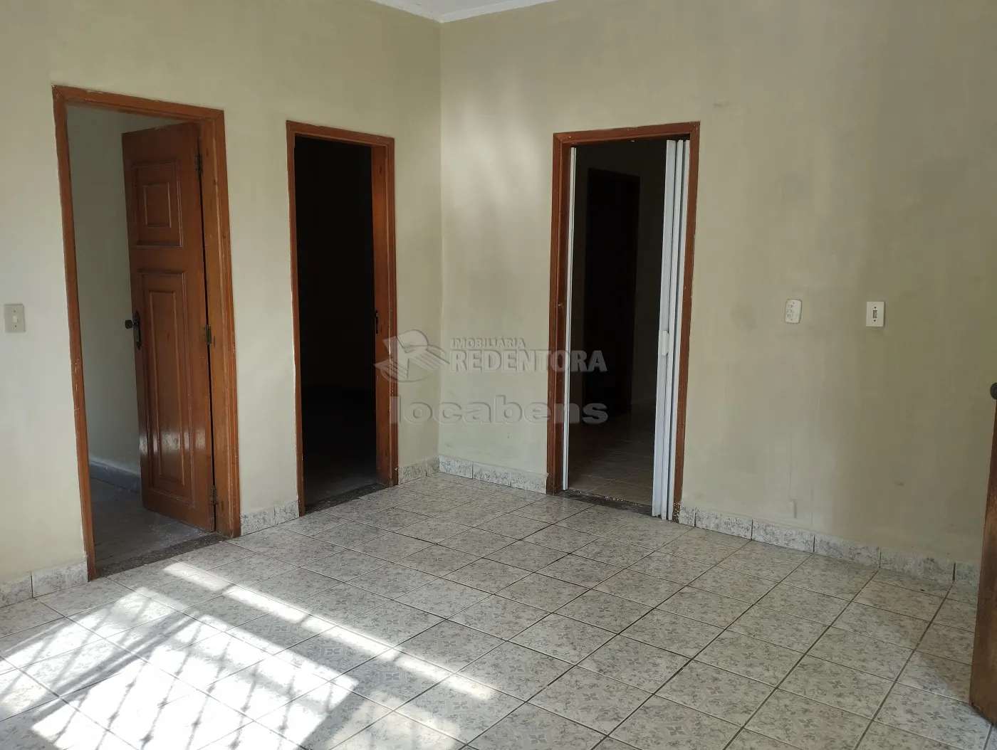 Alugar Casa / Padrão em São José do Rio Preto R$ 1.200,00 - Foto 15