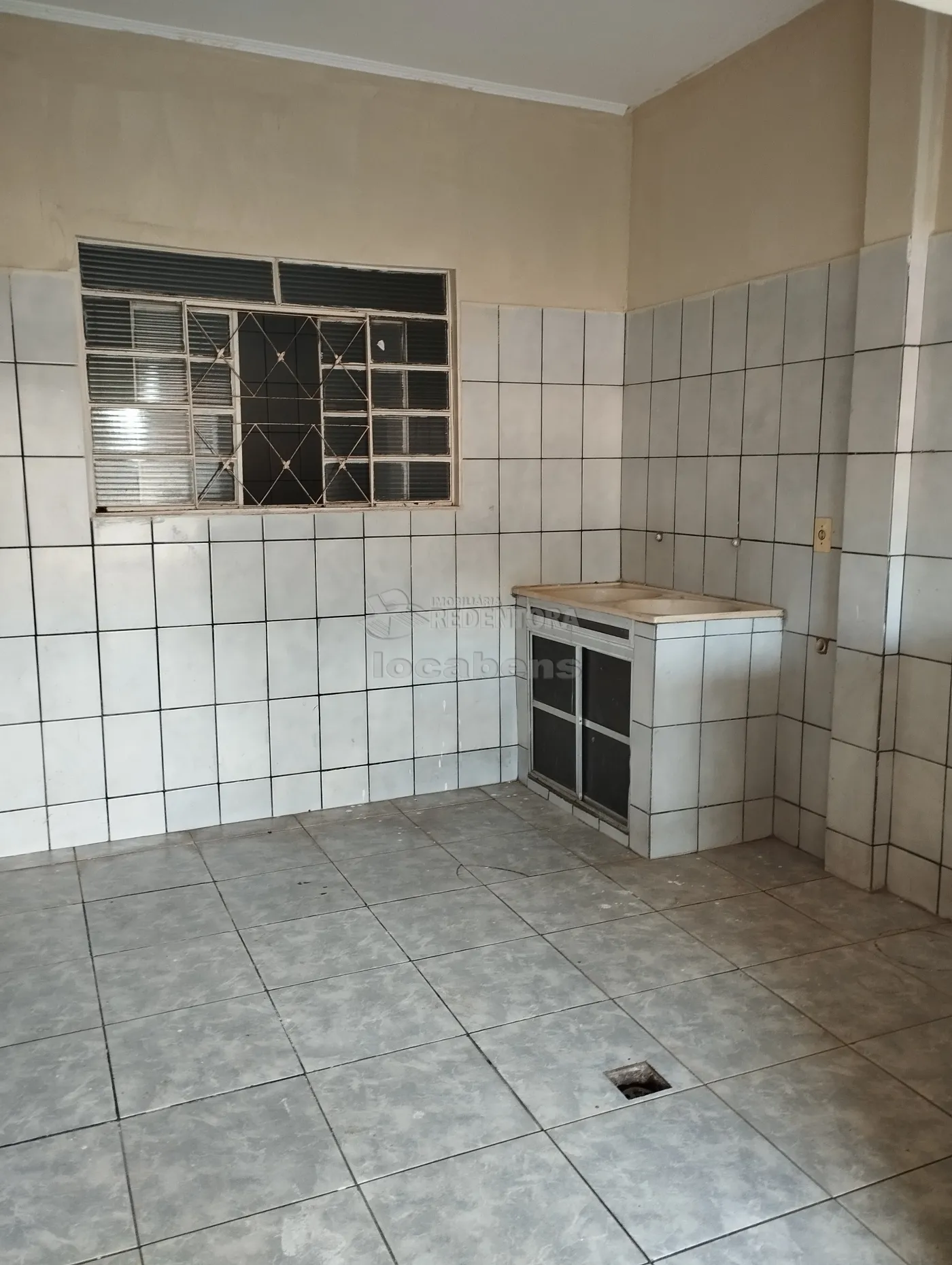 Alugar Casa / Padrão em São José do Rio Preto R$ 1.200,00 - Foto 2