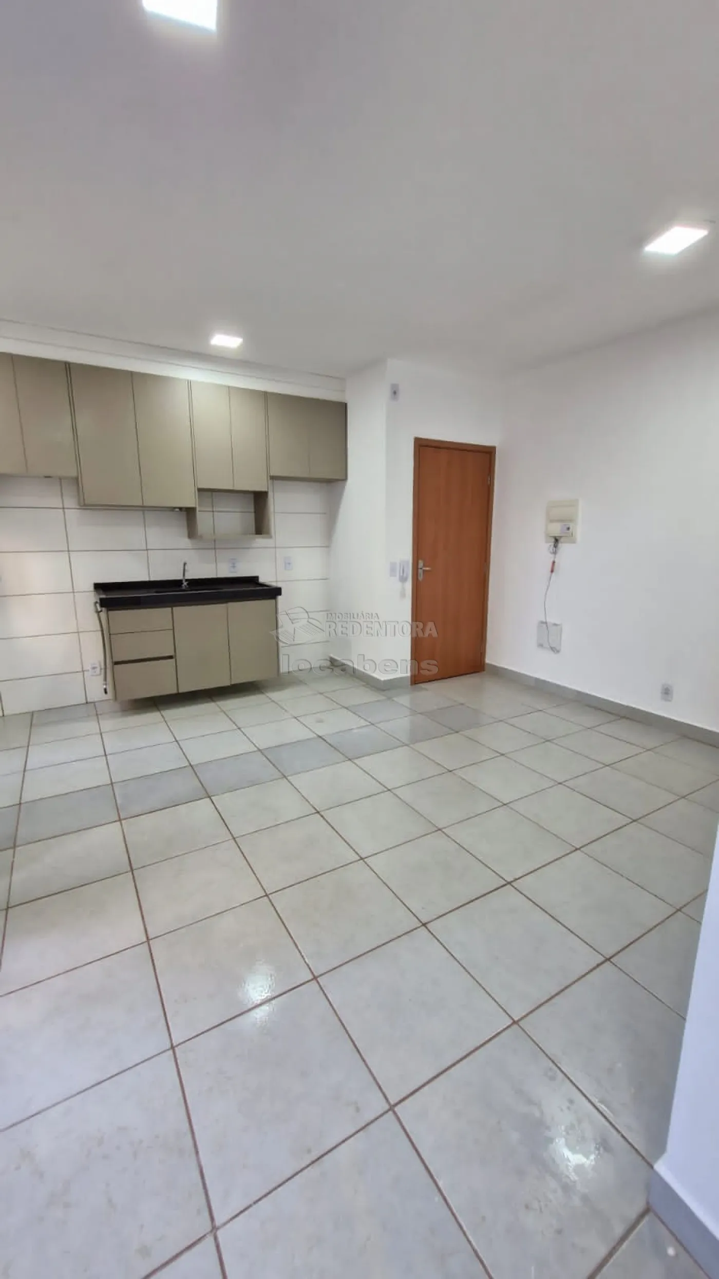 Comprar Apartamento / Padrão em São José do Rio Preto R$ 275.000,00 - Foto 3