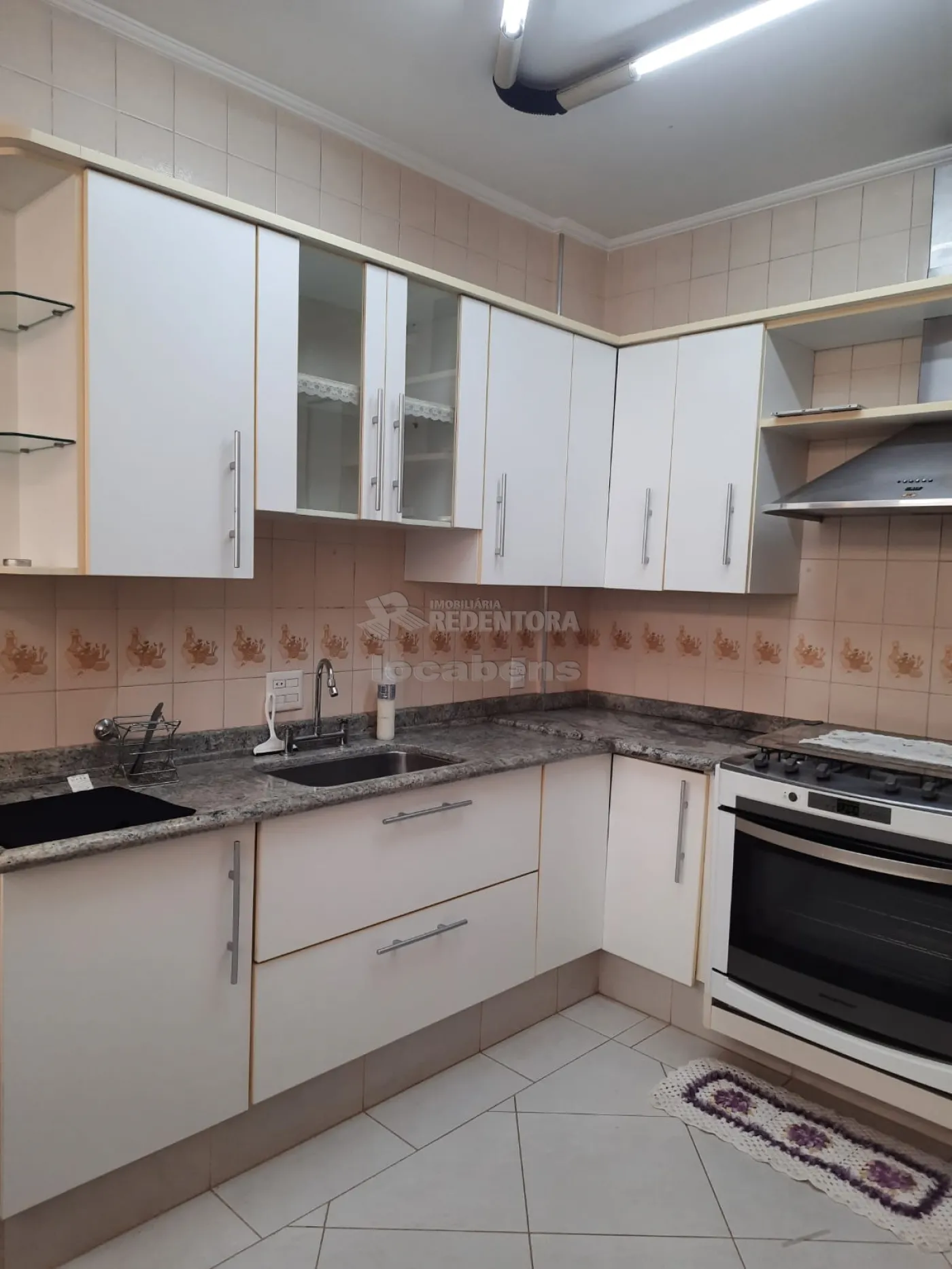 Alugar Apartamento / Padrão em São José do Rio Preto R$ 2.800,00 - Foto 2