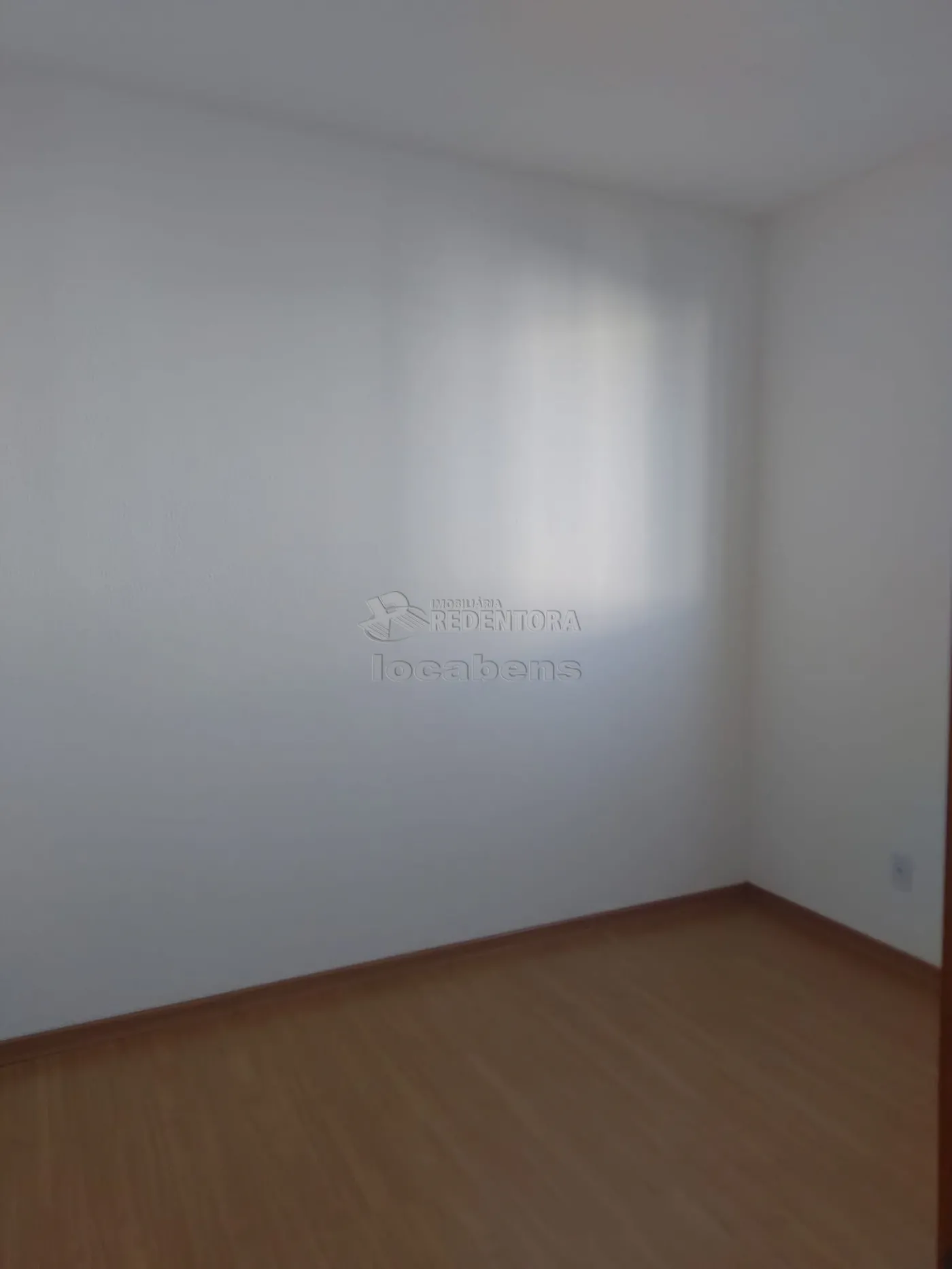 Alugar Apartamento / Padrão em São José do Rio Preto R$ 850,00 - Foto 3