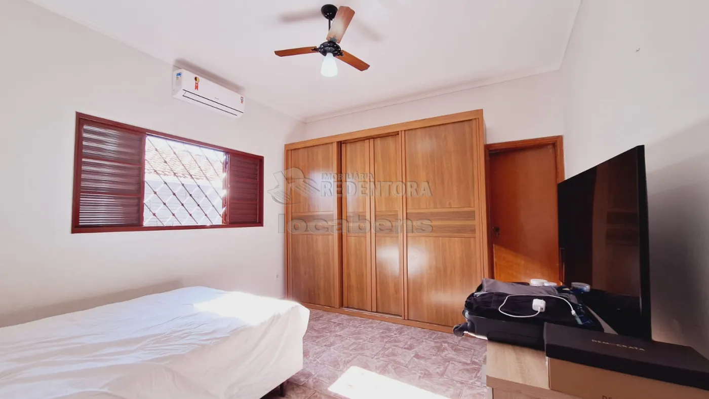 Alugar Casa / Padrão em São José do Rio Preto R$ 2.500,00 - Foto 27