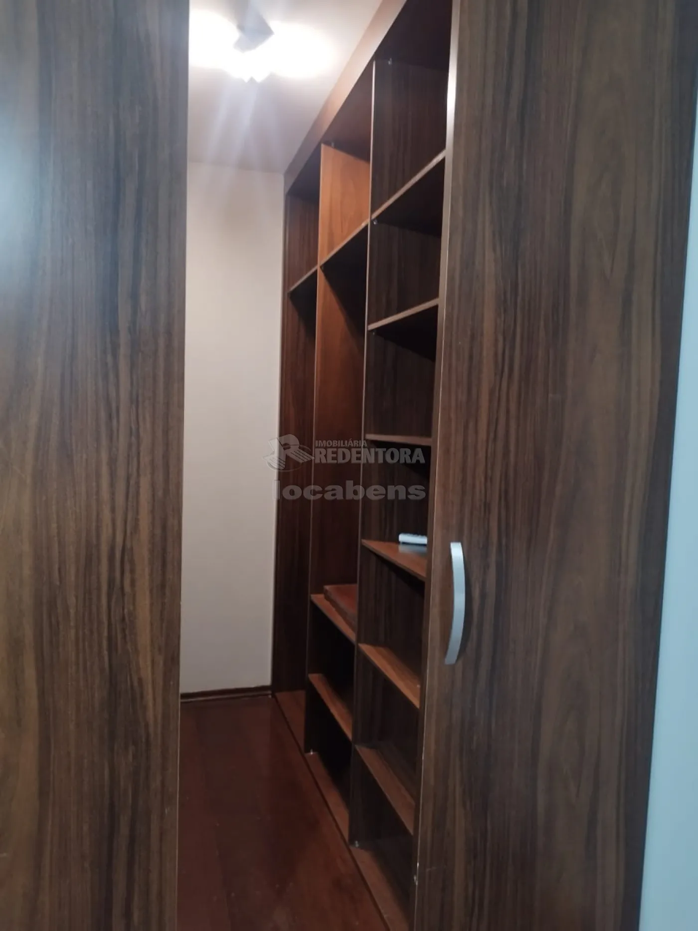 Comprar Casa / Padrão em São José do Rio Preto R$ 850.000,00 - Foto 4