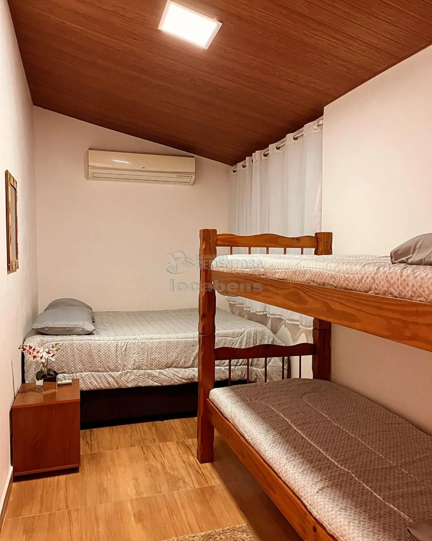 Casa de Condomínio para alugar com 1 quarto, 100m² - Foto 5