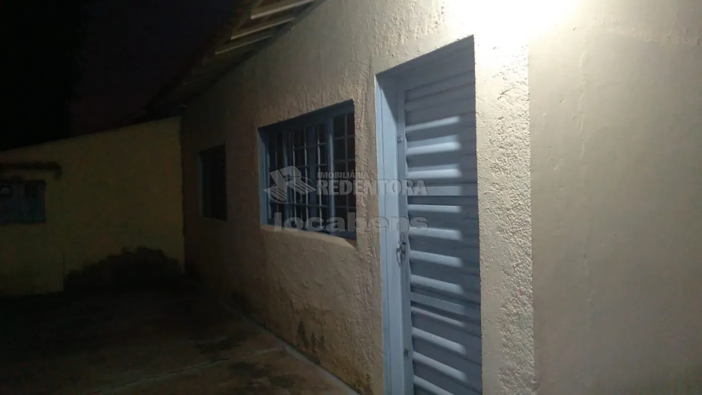 Comprar Casa / Padrão em São José do Rio Preto R$ 270.000,00 - Foto 1