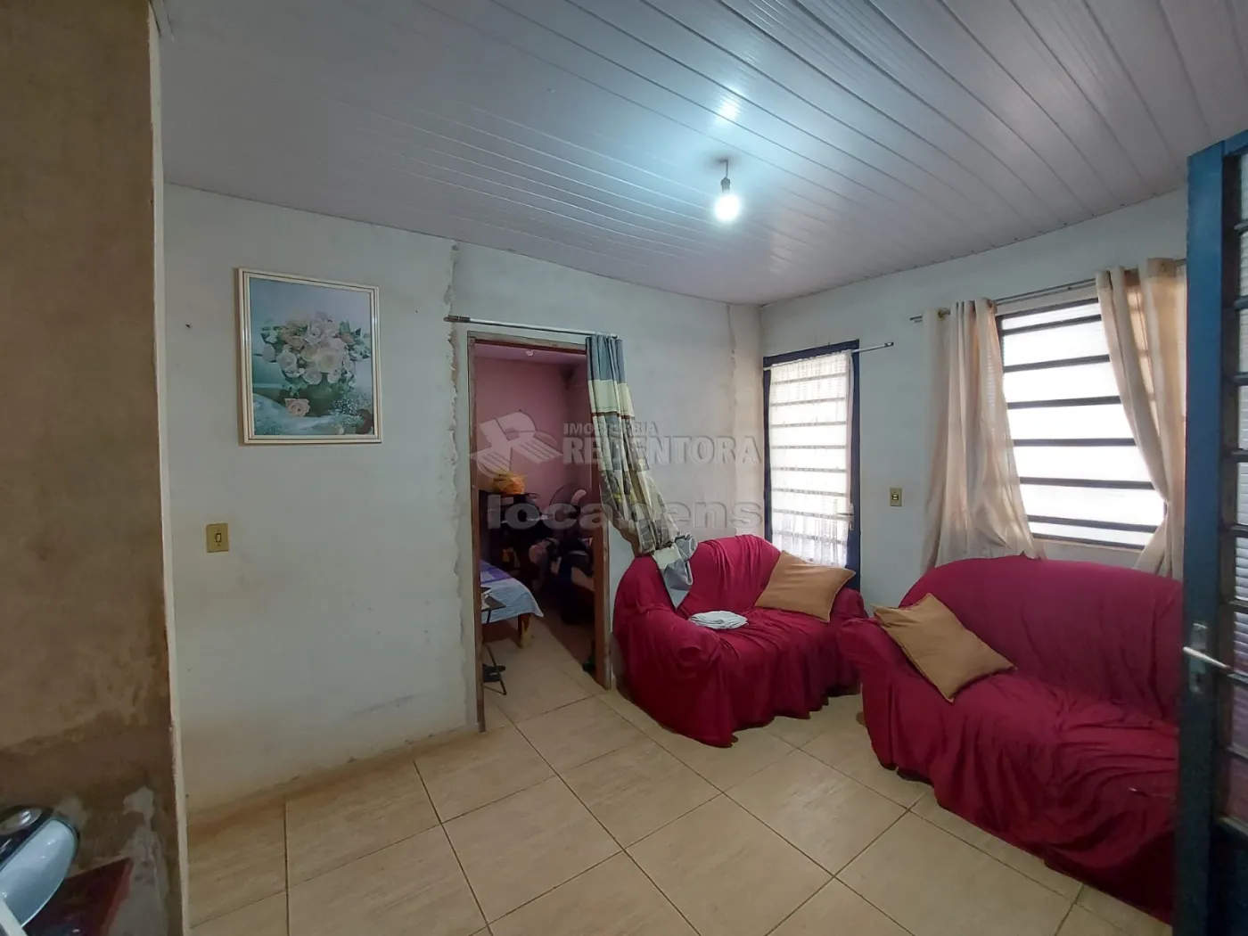 Alugar Casa / Padrão em São José do Rio Preto R$ 700,00 - Foto 1