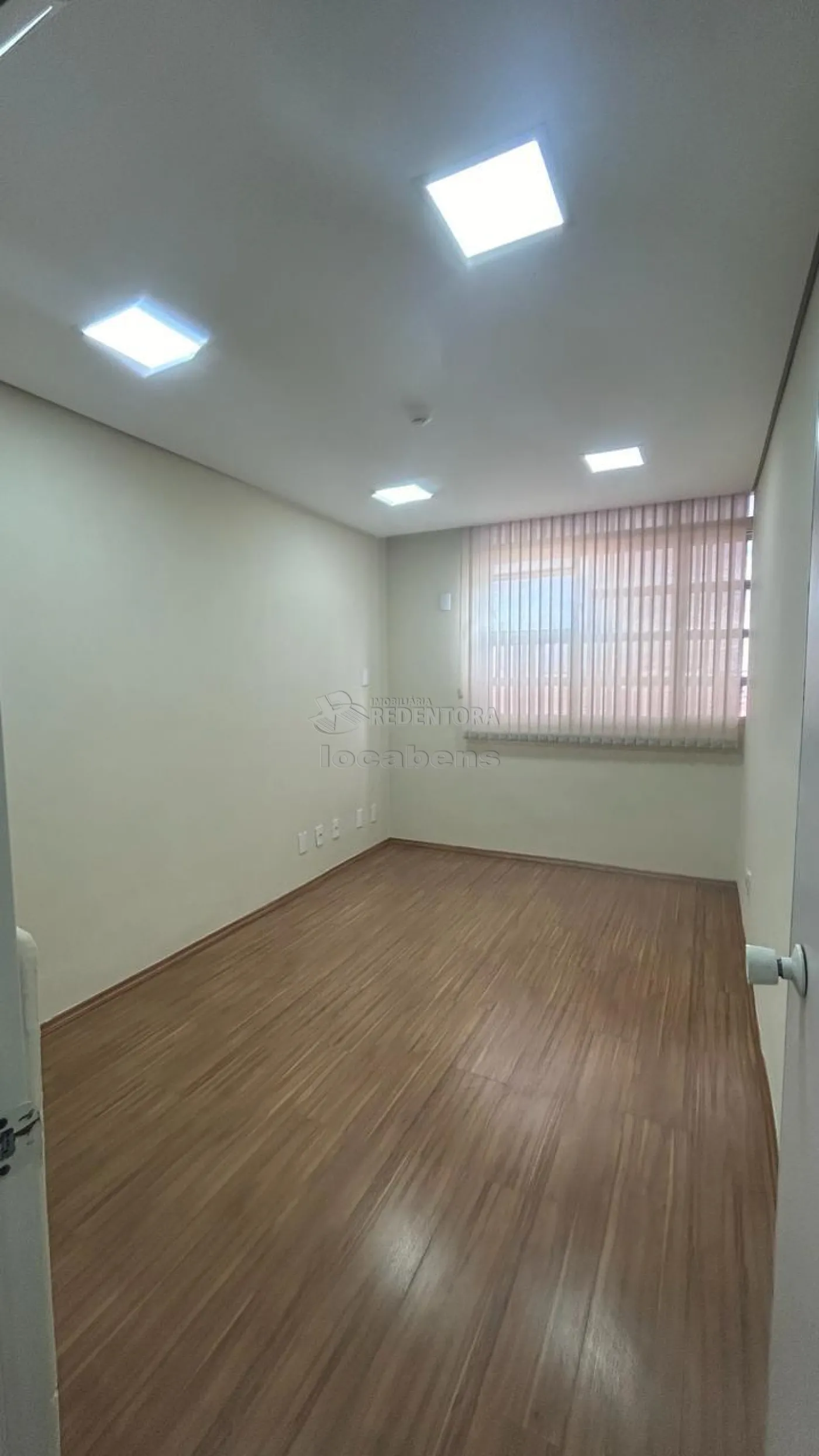 Alugar Comercial / Sala em São José do Rio Preto apenas R$ 1.500,00 - Foto 1