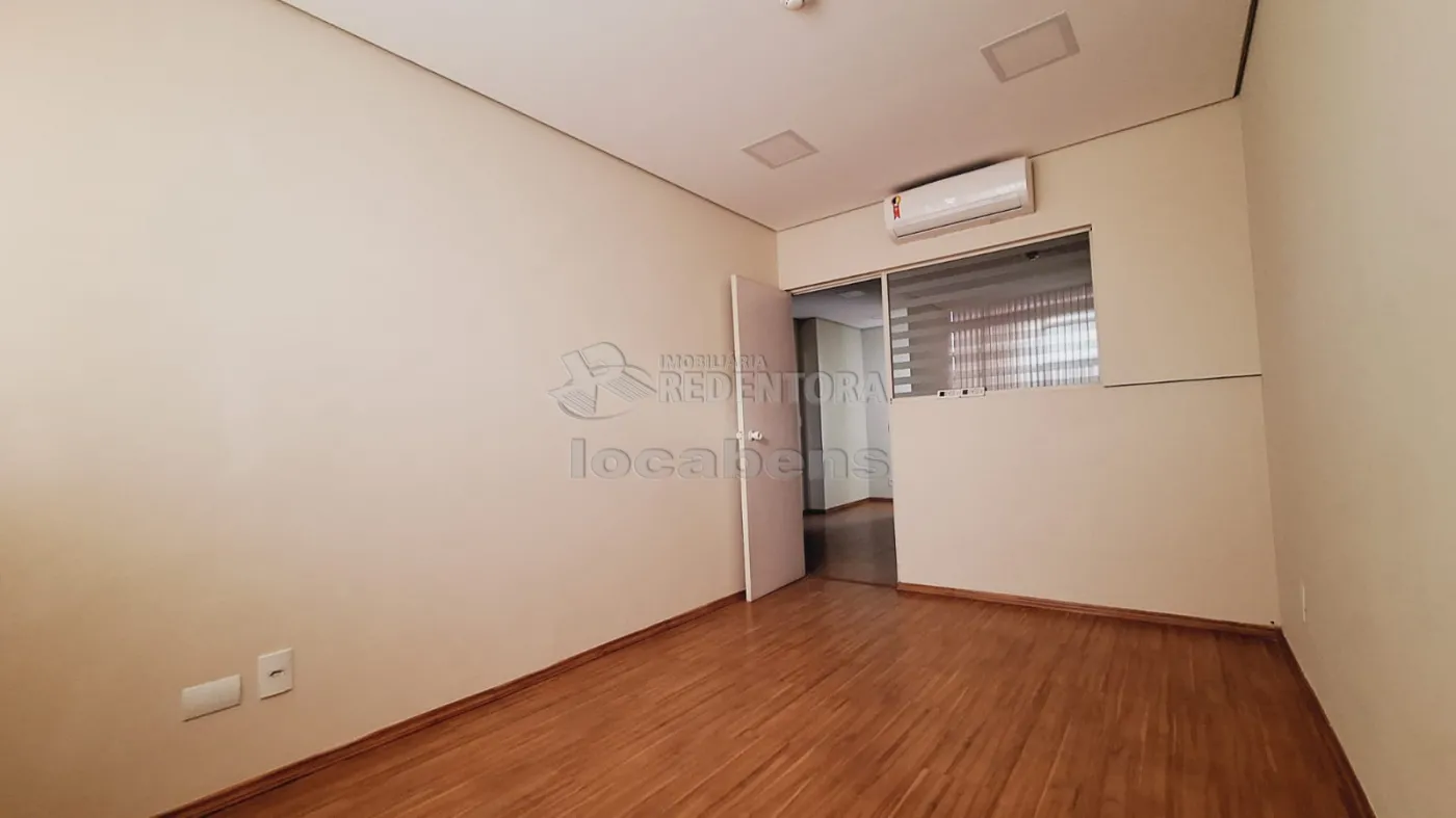 Alugar Comercial / Sala em São José do Rio Preto R$ 1.500,00 - Foto 12