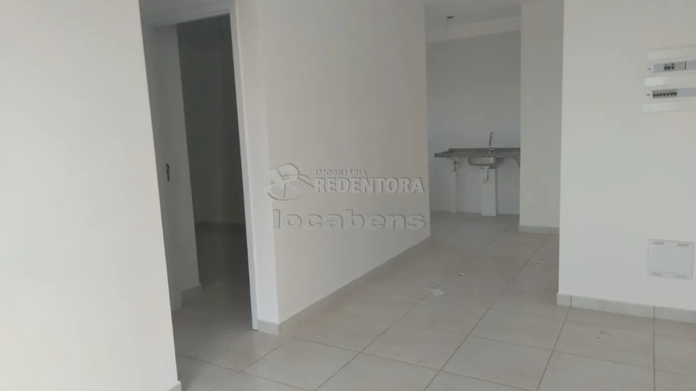 Alugar Apartamento / Padrão em São José do Rio Preto R$ 1.200,00 - Foto 5