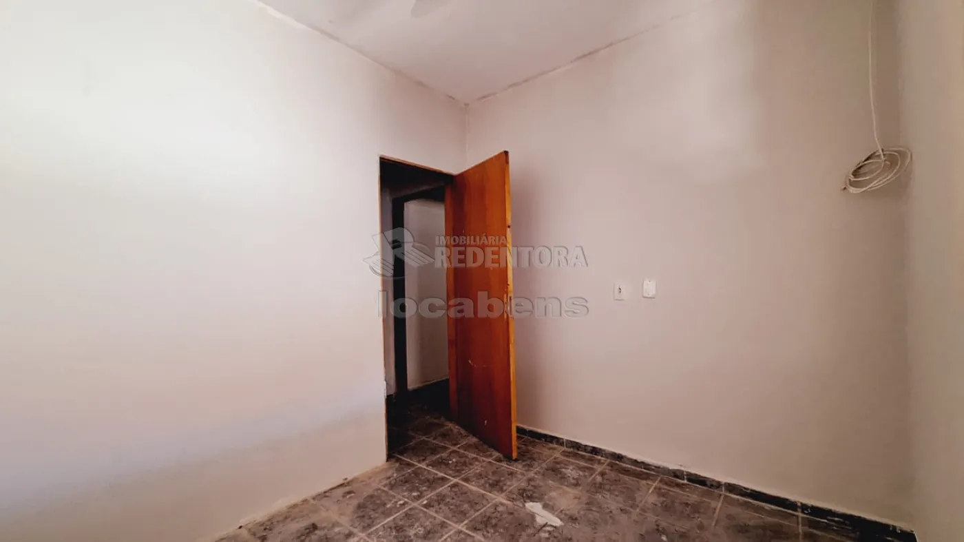 Alugar Casa / Padrão em São José do Rio Preto R$ 1.300,00 - Foto 12