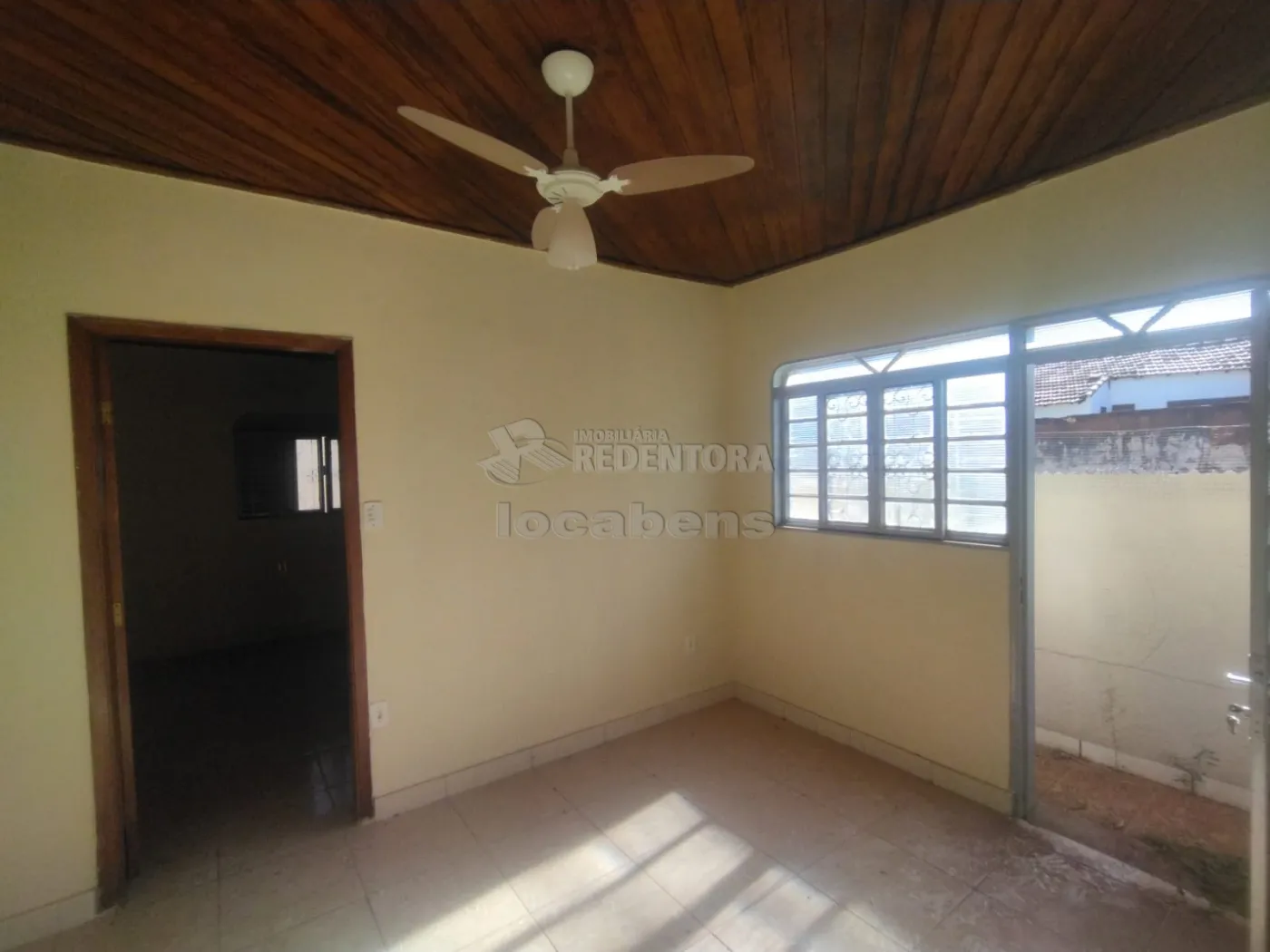 Alugar Casa / Padrão em São José do Rio Preto apenas R$ 850,00 - Foto 1