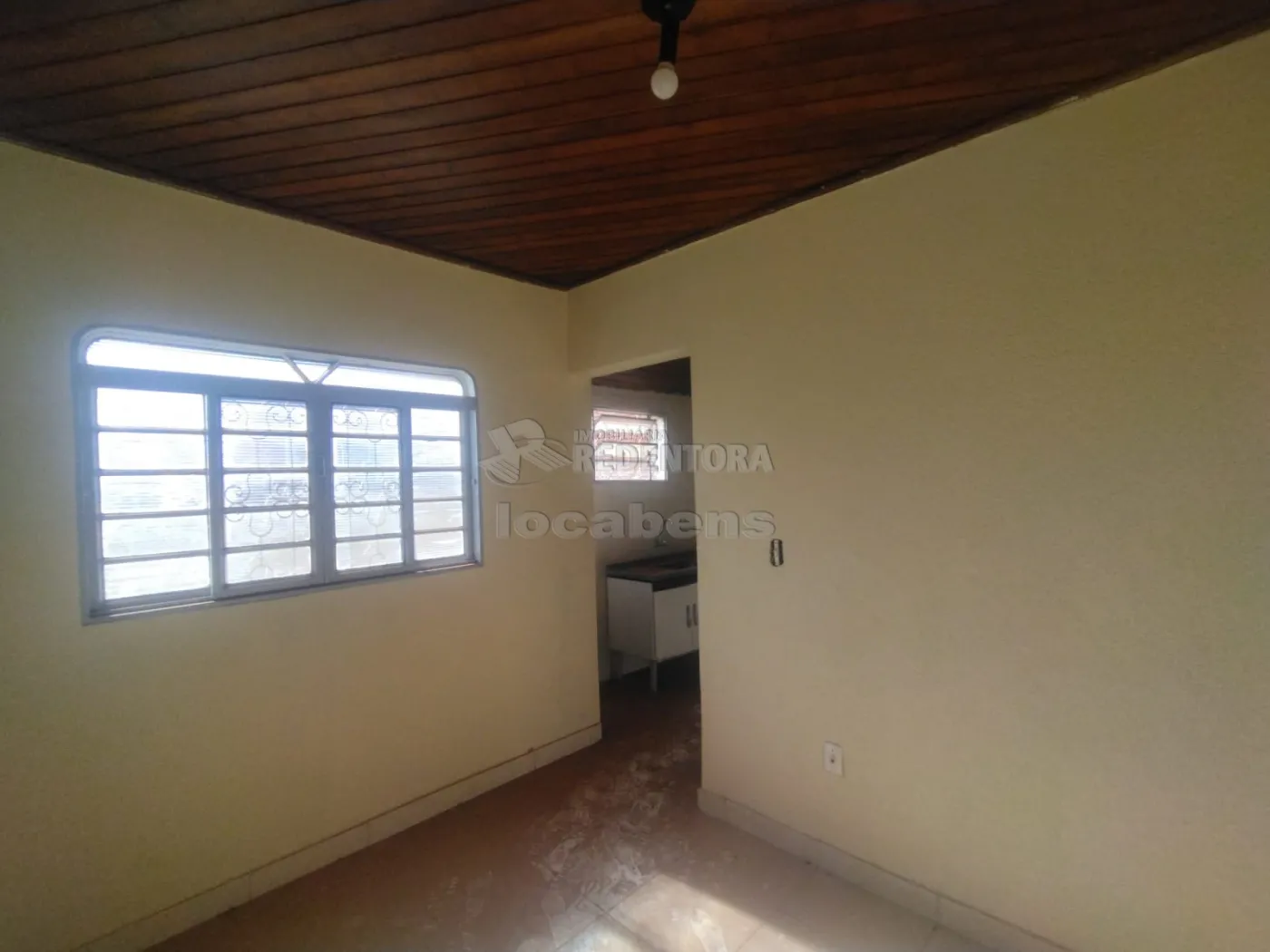 Alugar Casa / Padrão em São José do Rio Preto R$ 850,00 - Foto 5