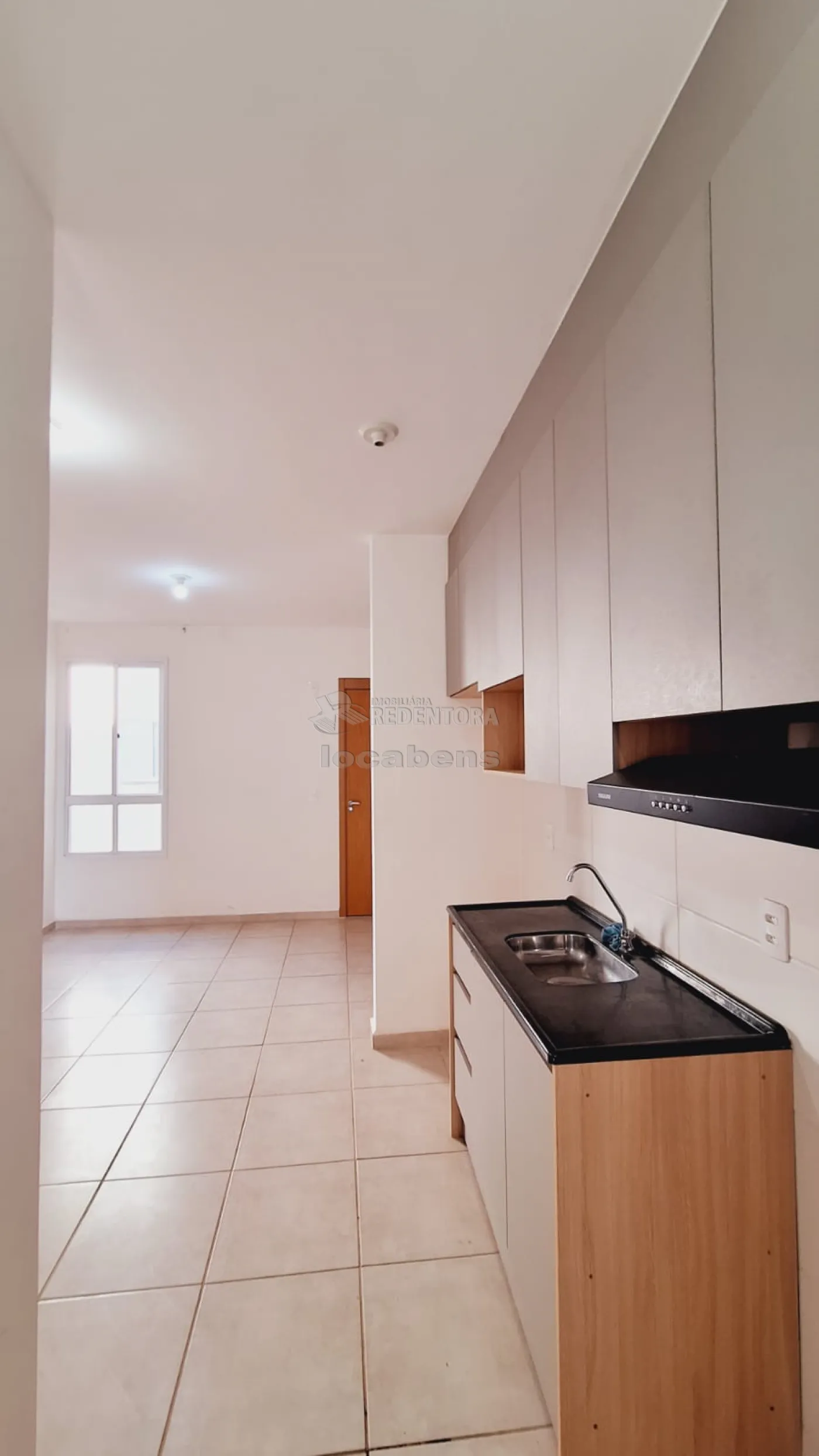 Alugar Apartamento / Padrão em São José do Rio Preto R$ 850,00 - Foto 4