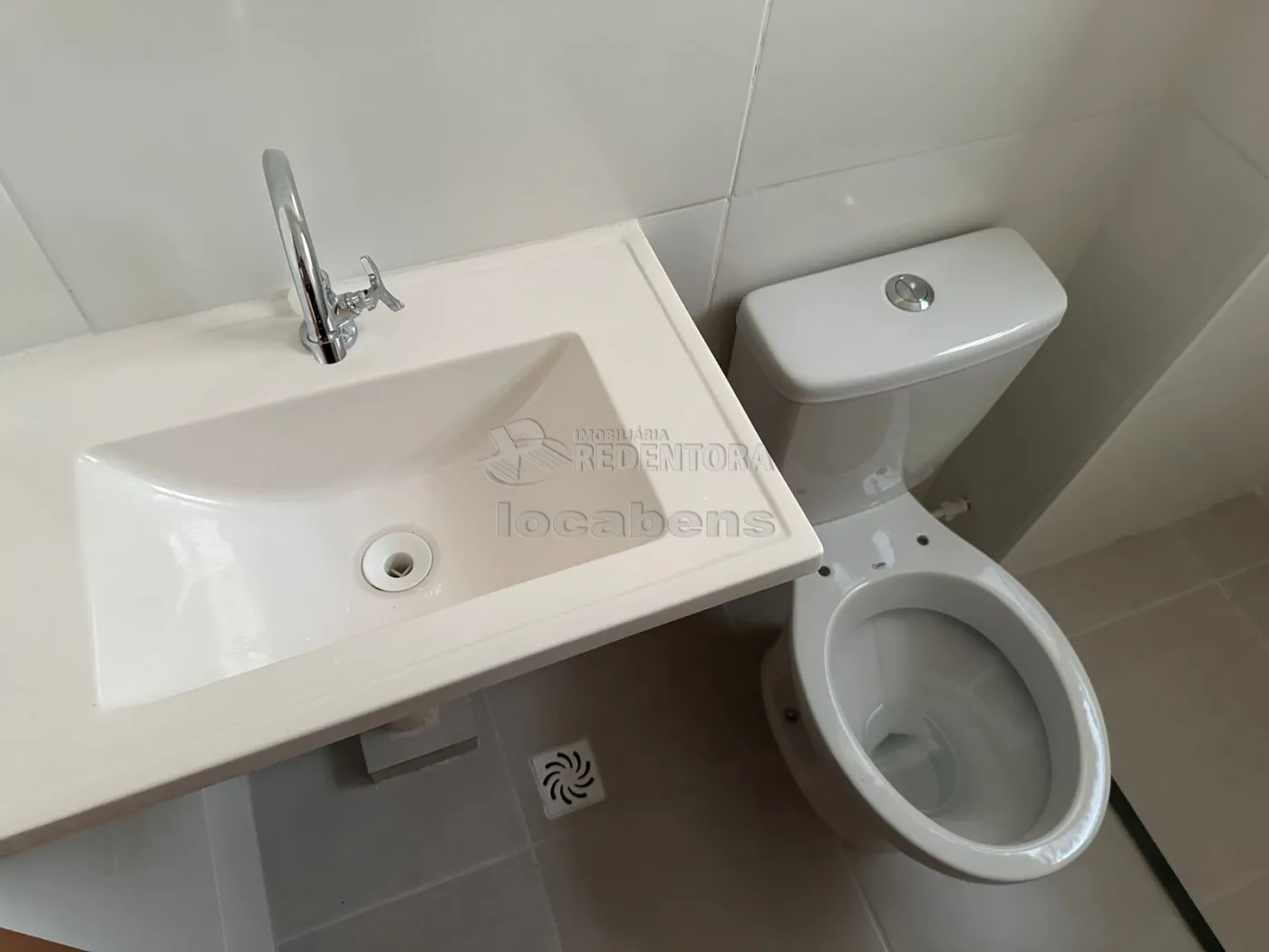 Alugar Apartamento / Padrão em São José do Rio Preto R$ 1.000,00 - Foto 7