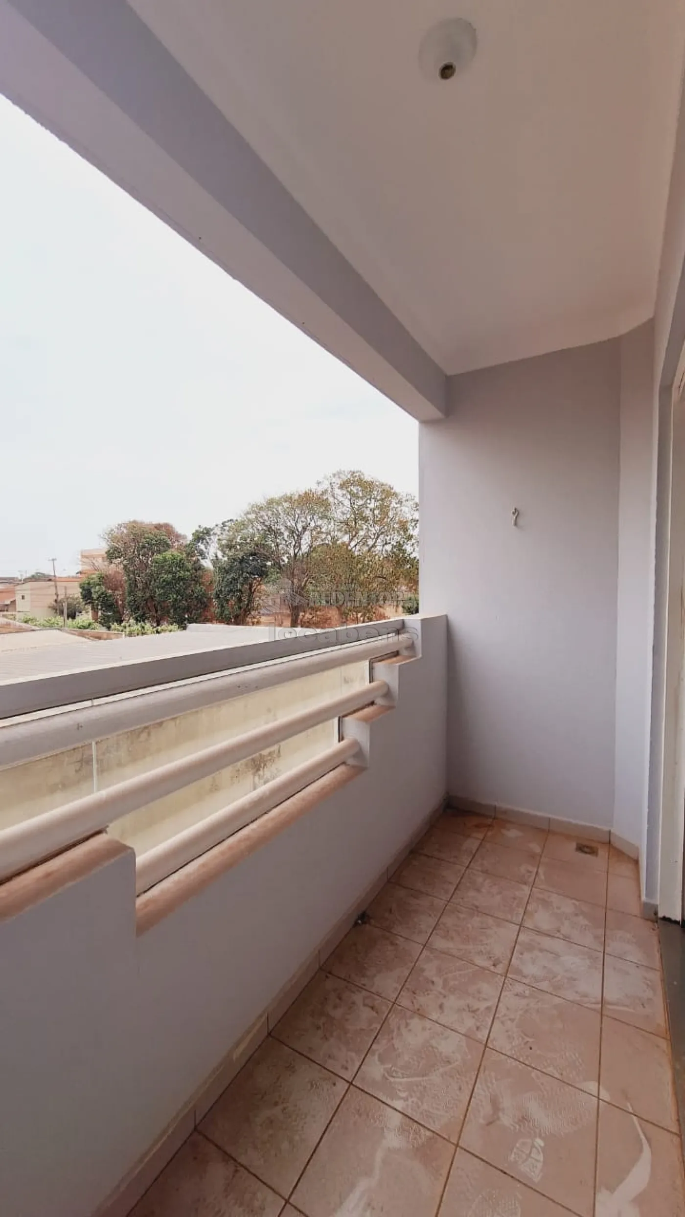 Alugar Apartamento / Padrão em São José do Rio Preto R$ 1.000,00 - Foto 4