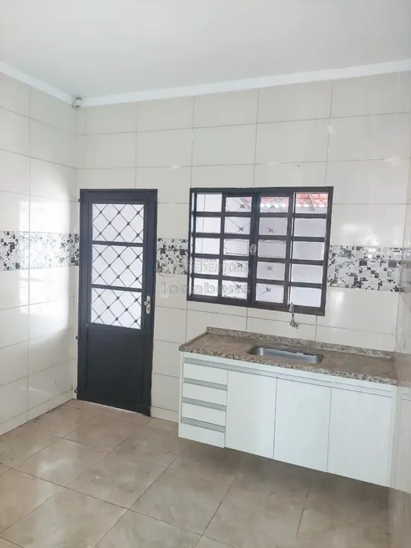 Comprar Casa / Padrão em São José do Rio Preto R$ 330.000,00 - Foto 5