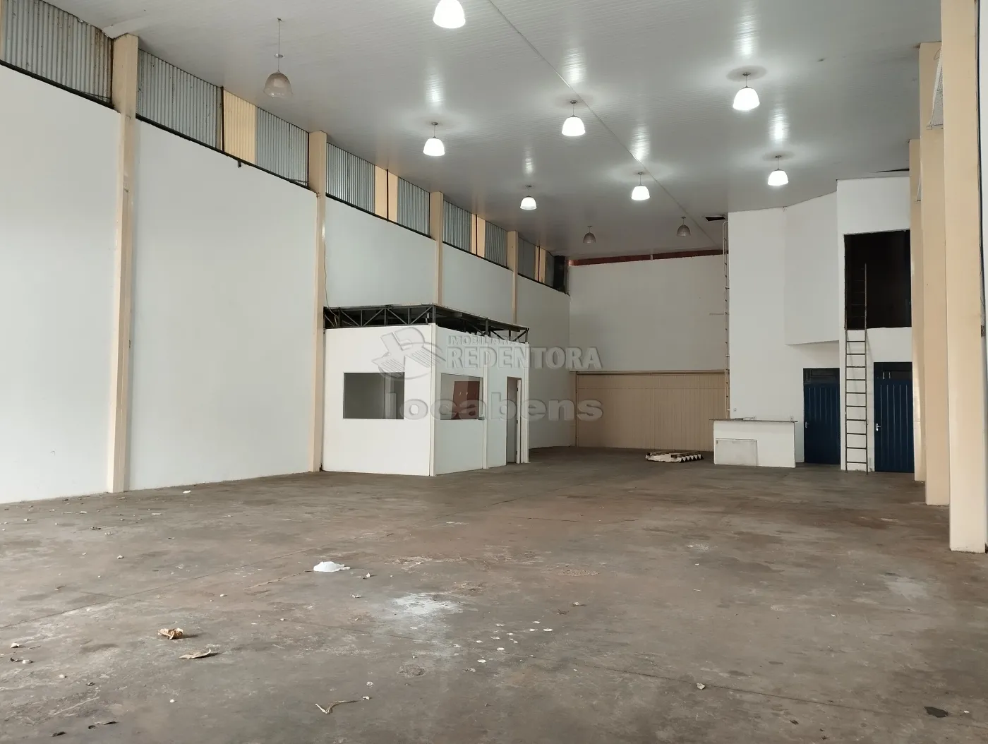 Alugar Comercial / Salão em São José do Rio Preto R$ 6.500,00 - Foto 4