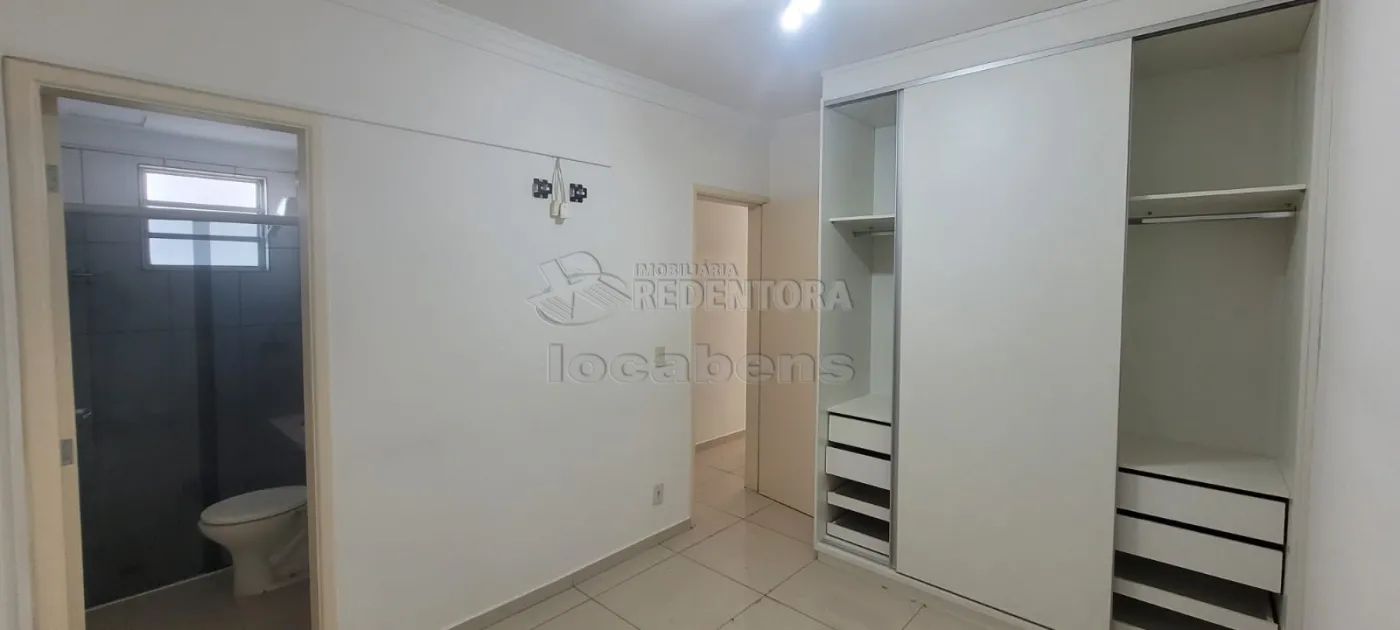 Alugar Apartamento / Padrão em São José do Rio Preto R$ 1.700,00 - Foto 2