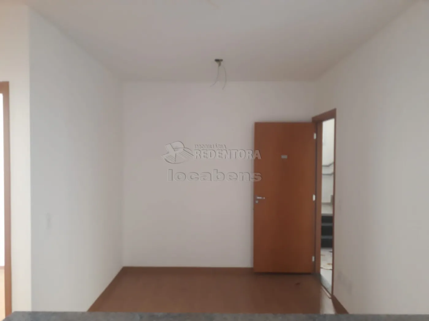 Alugar Apartamento / Padrão em São José do Rio Preto R$ 800,00 - Foto 1