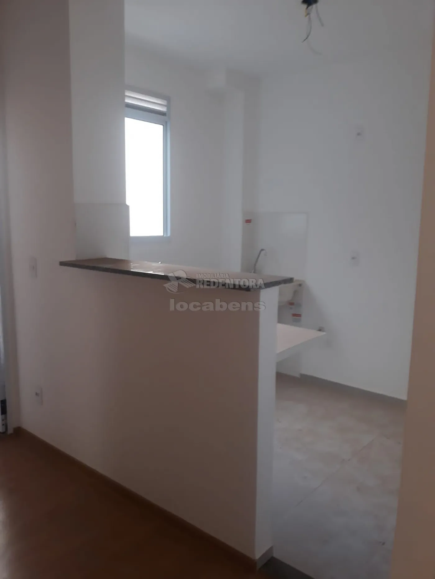 Alugar Apartamento / Padrão em São José do Rio Preto R$ 800,00 - Foto 2