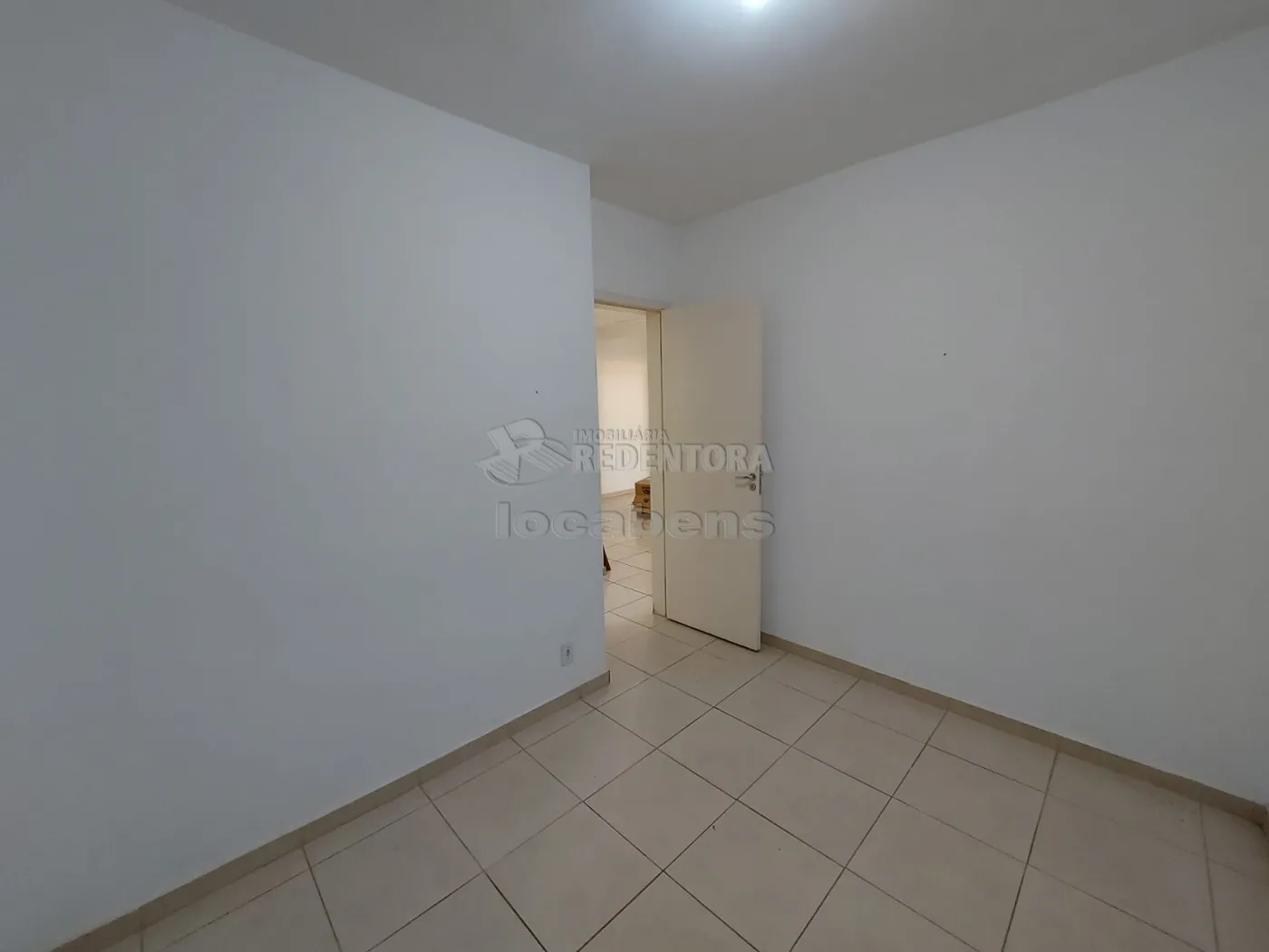 Alugar Apartamento / Padrão em São José do Rio Preto R$ 1.000,00 - Foto 7