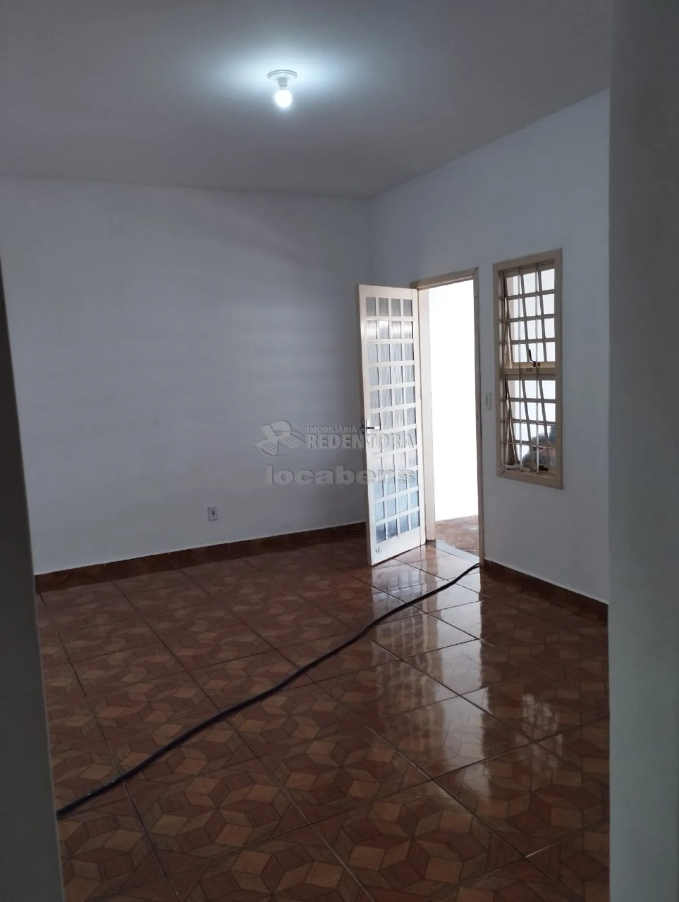 Comprar Casa / Padrão em São José do Rio Preto R$ 200.000,00 - Foto 4