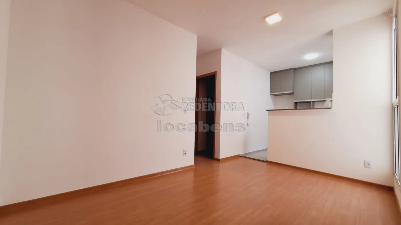 Alugar Apartamento / Padrão em São José do Rio Preto R$ 950,00 - Foto 1