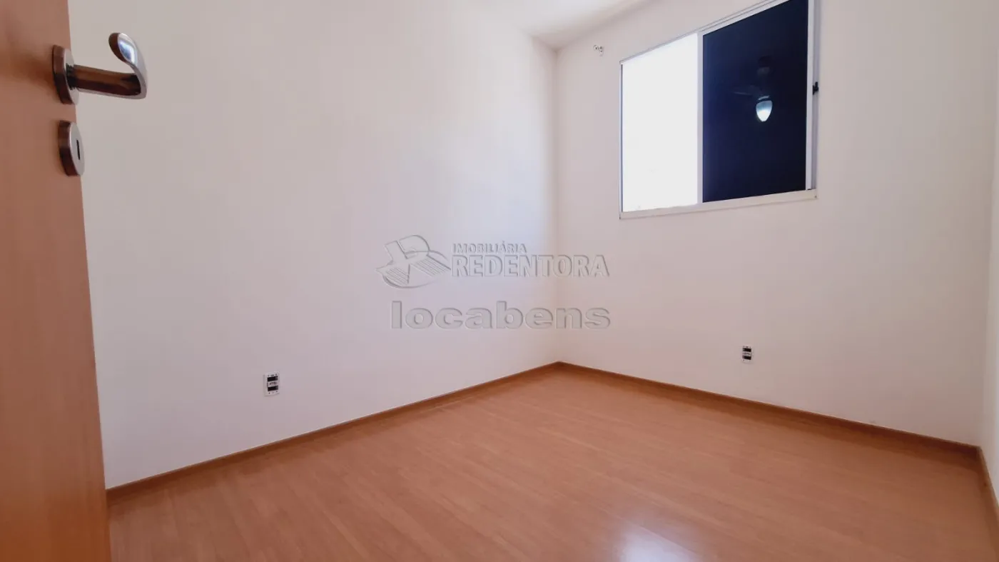 Alugar Apartamento / Padrão em São José do Rio Preto R$ 950,00 - Foto 5