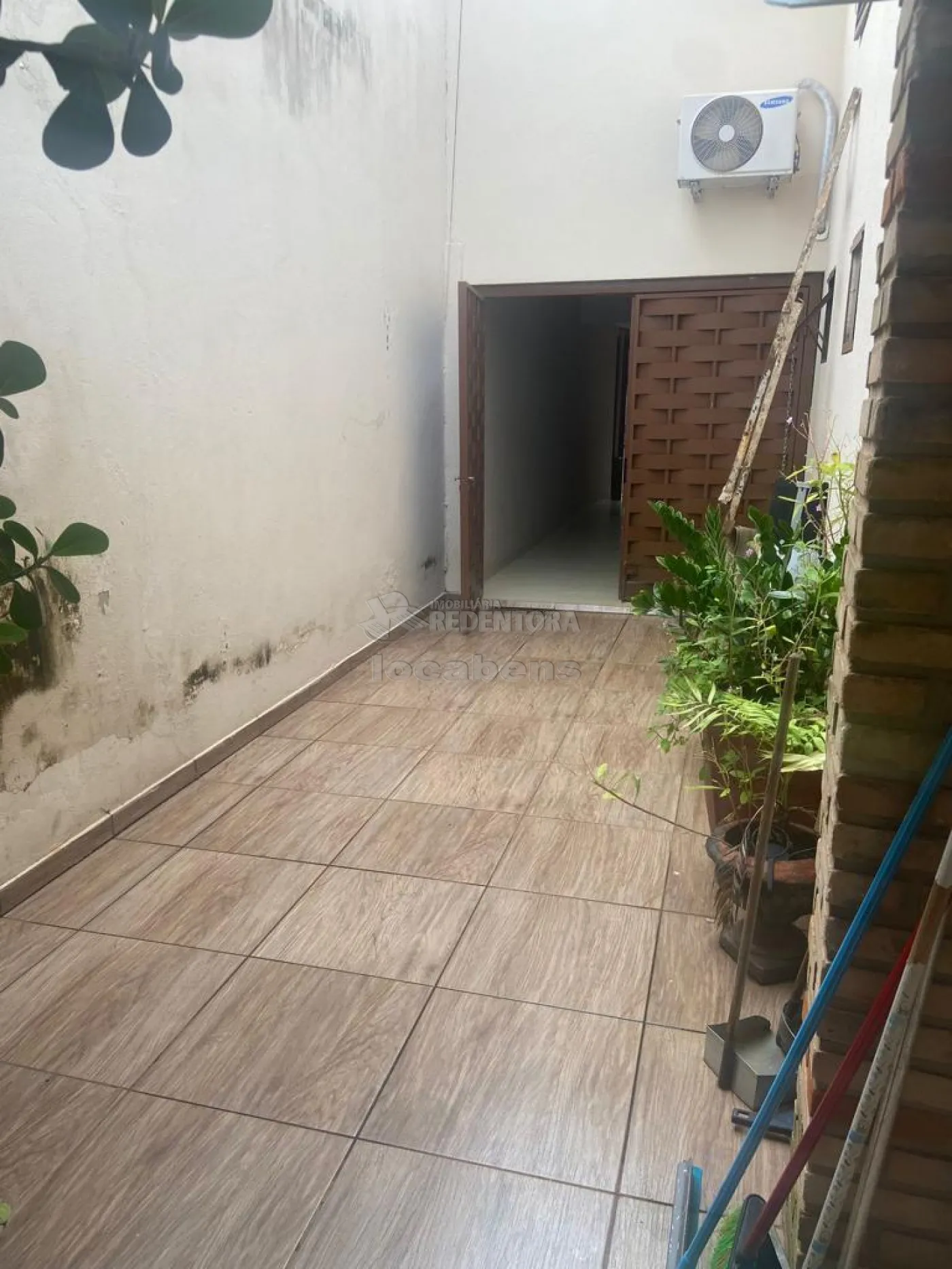 Comprar Casa / Padrão em São José do Rio Preto R$ 450.000,00 - Foto 3