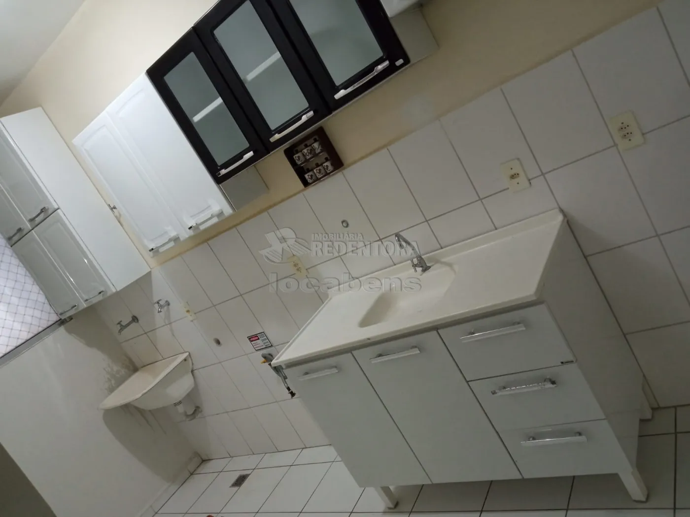 Comprar Apartamento / Padrão em São José do Rio Preto R$ 170.000,00 - Foto 3