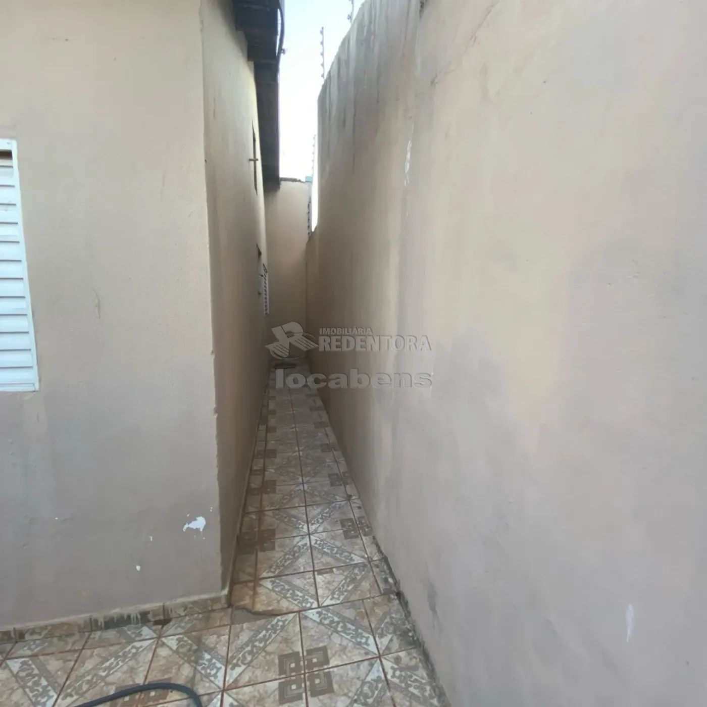 Casa para alugar com 2 quartos, 80m² - Foto 2