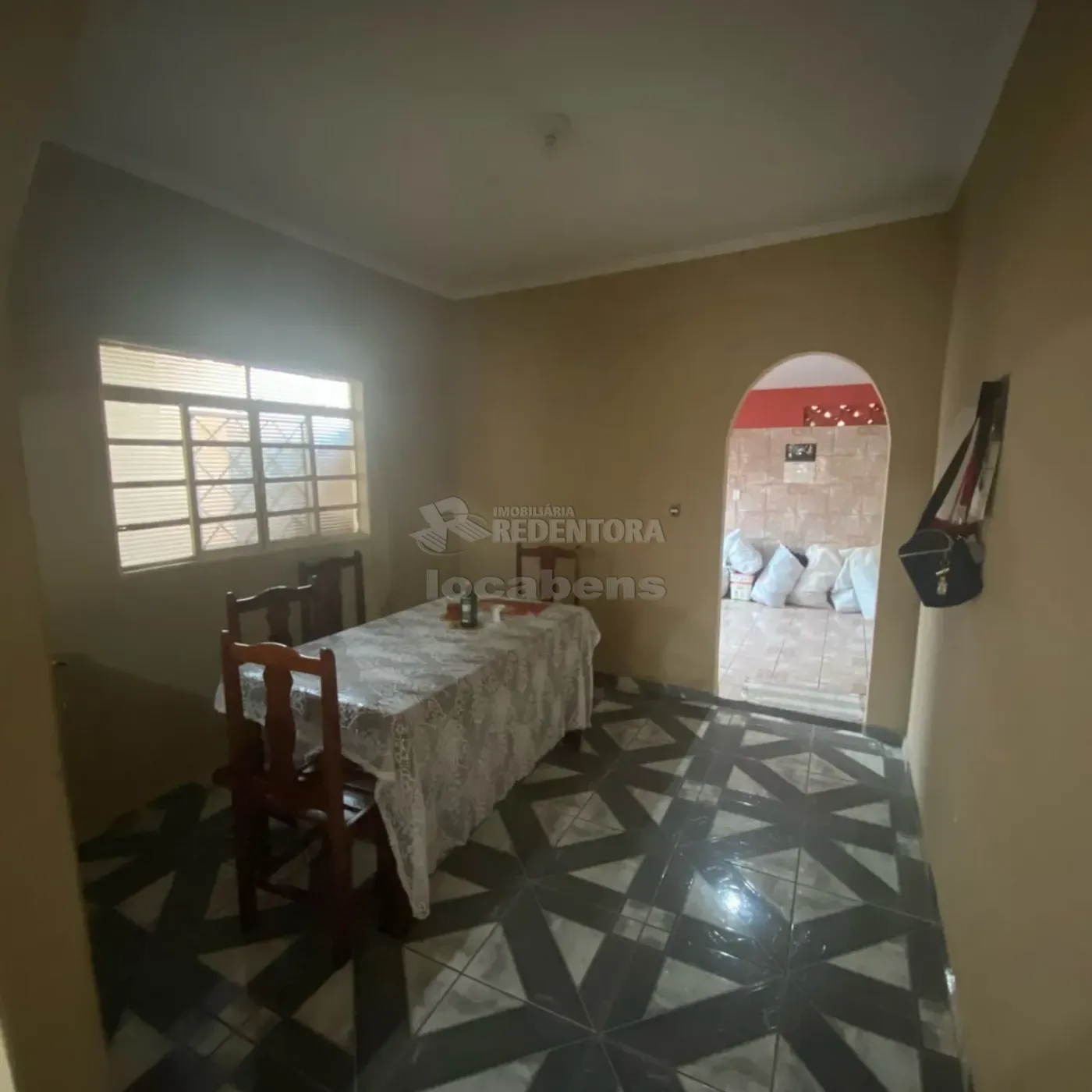 Casa para alugar com 2 quartos, 80m² - Foto 4