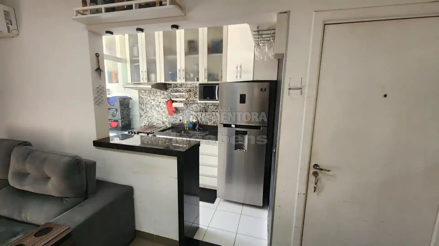 Comprar Apartamento / Padrão em São José do Rio Preto apenas R$ 290.000,00 - Foto 4