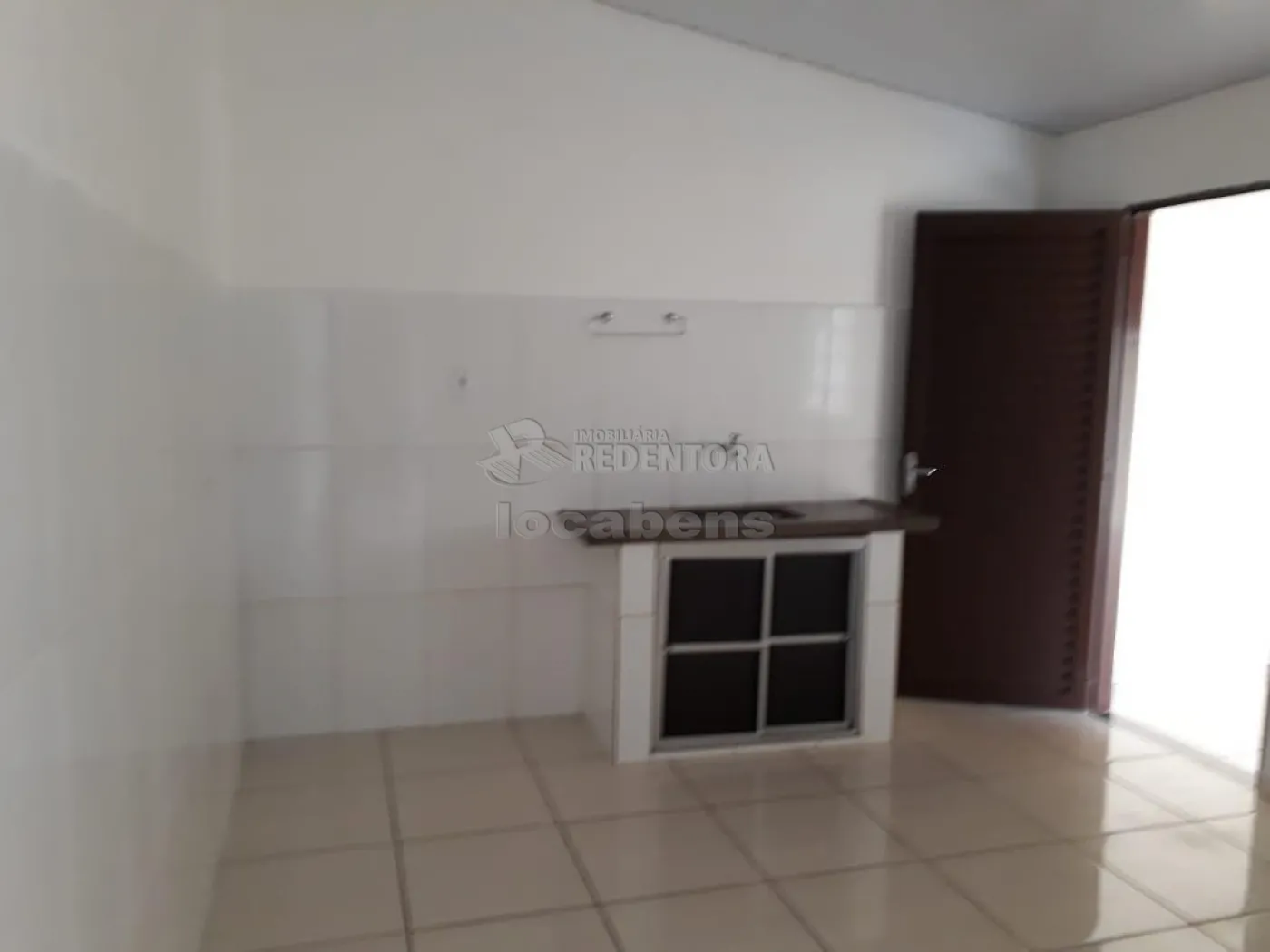 Comprar Casa / Padrão em São José do Rio Preto R$ 270.000,00 - Foto 1