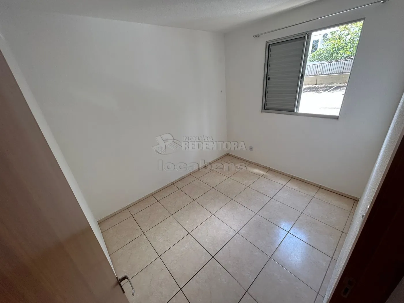 Comprar Apartamento / Padrão em São José do Rio Preto R$ 188.000,00 - Foto 4