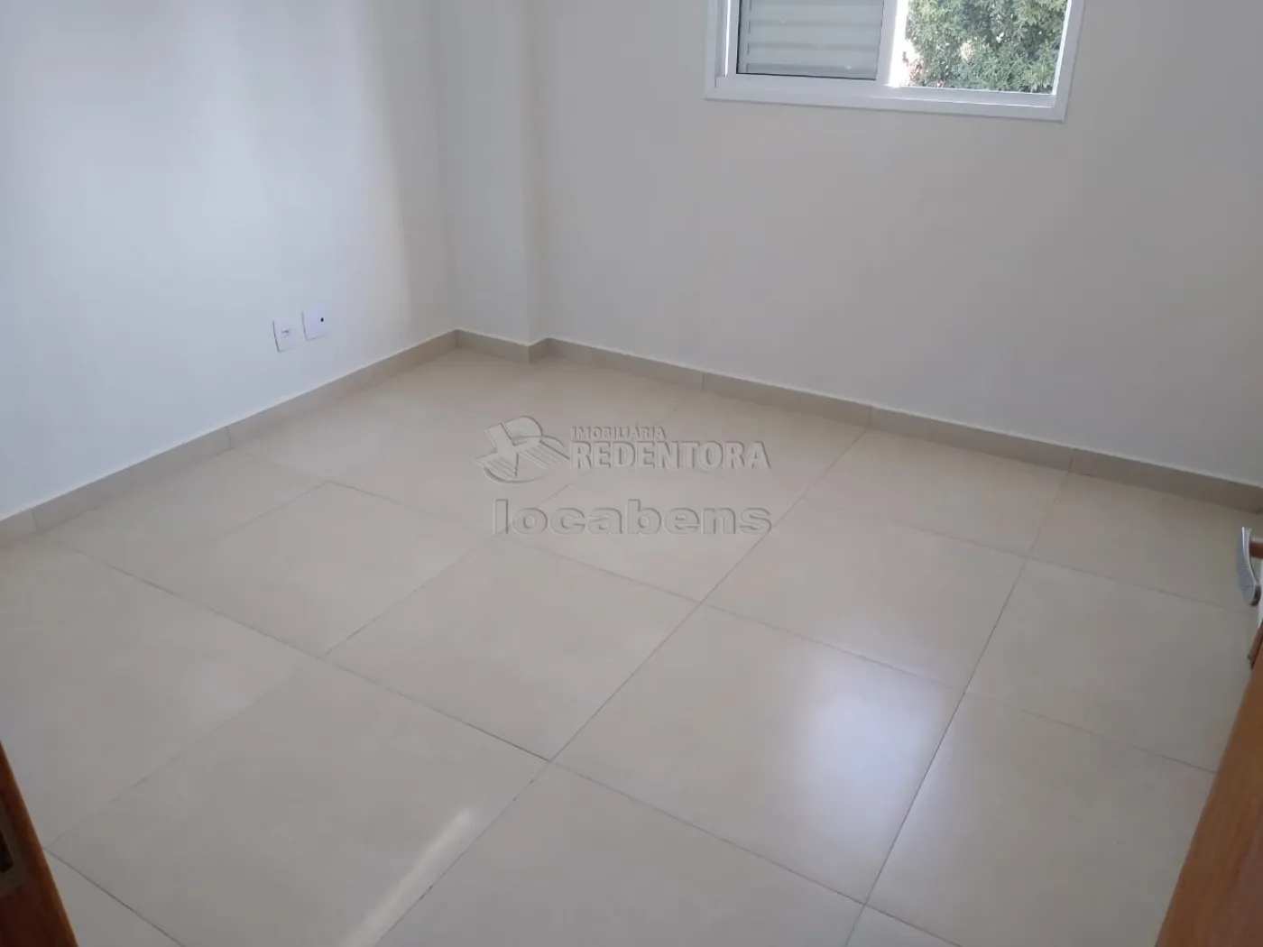 Alugar Apartamento / Padrão em São José do Rio Preto R$ 1.000,00 - Foto 5