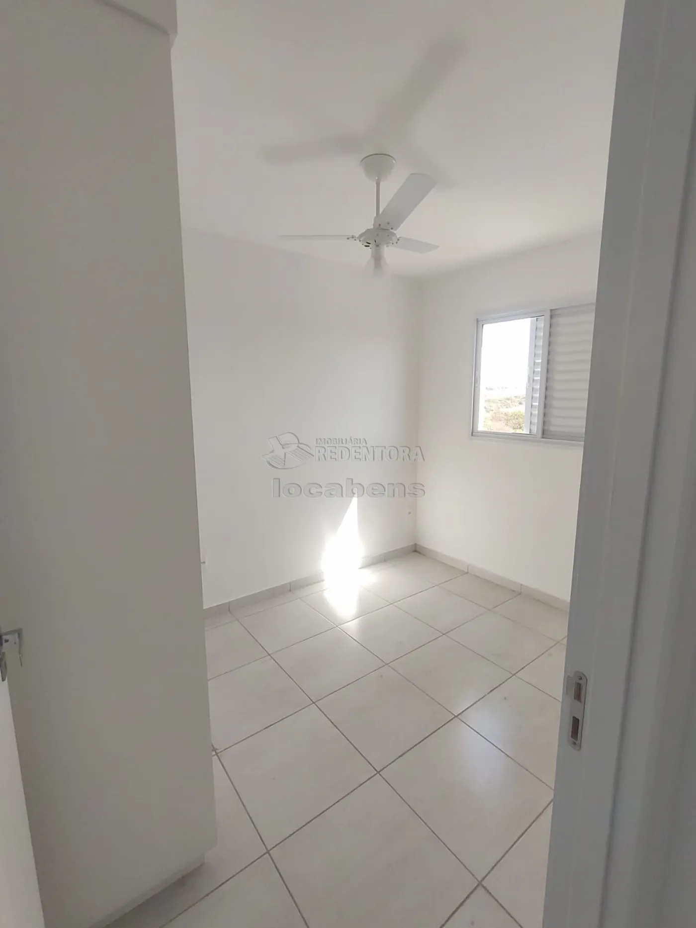 Alugar Apartamento / Padrão em São José do Rio Preto R$ 1.500,00 - Foto 3