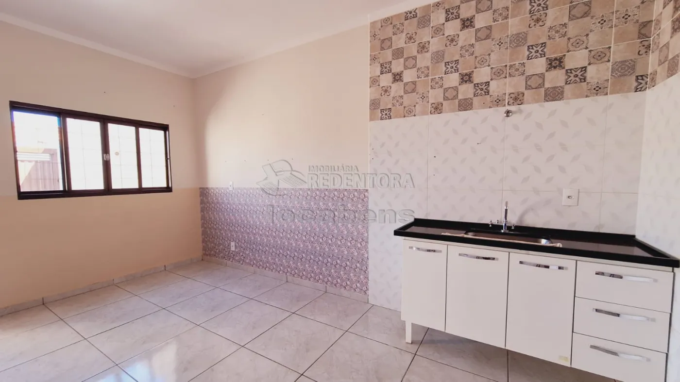 Alugar Casa / Padrão em São José do Rio Preto R$ 1.300,00 - Foto 12