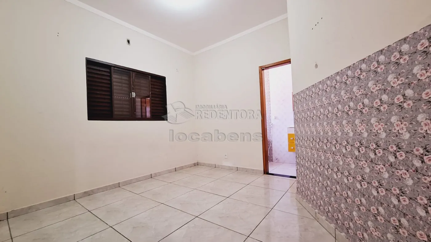 Alugar Casa / Padrão em São José do Rio Preto R$ 1.300,00 - Foto 13