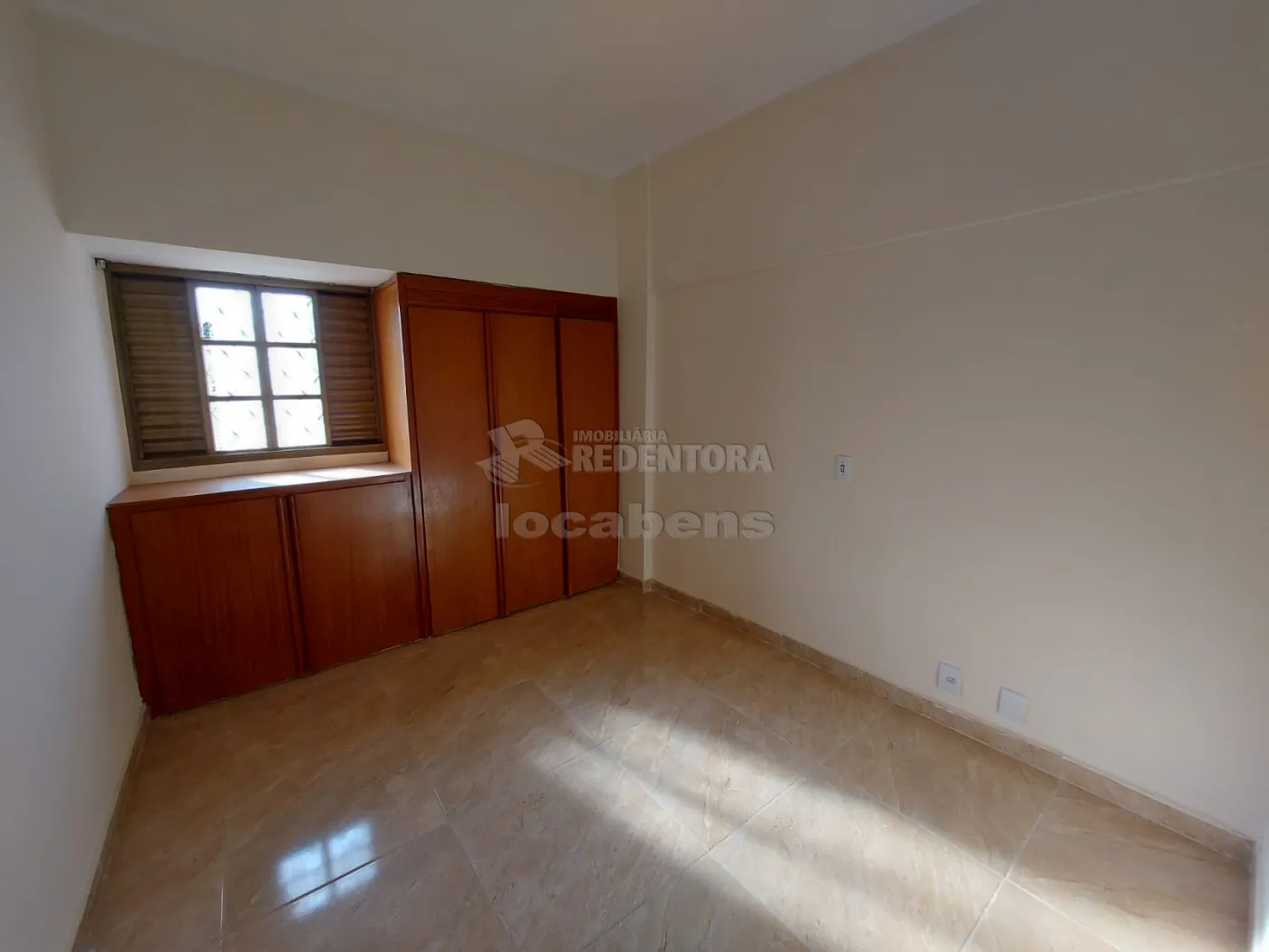 Alugar Apartamento / Padrão em São José do Rio Preto R$ 1.200,00 - Foto 5