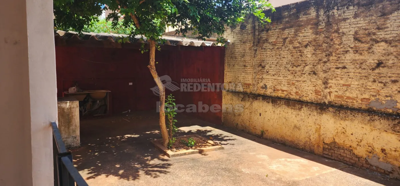 Alugar Casa / Padrão em São José do Rio Preto R$ 1.500,00 - Foto 9