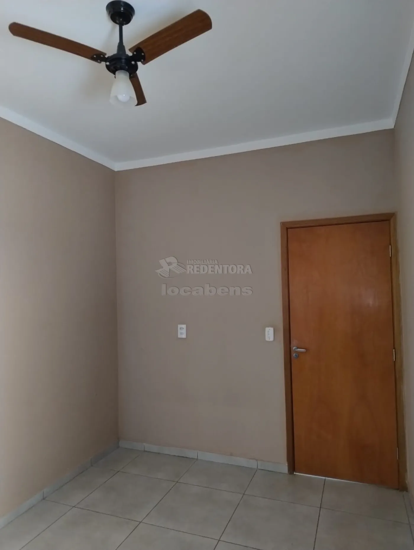 Alugar Casa / Padrão em Bady Bassitt R$ 1.000,00 - Foto 1