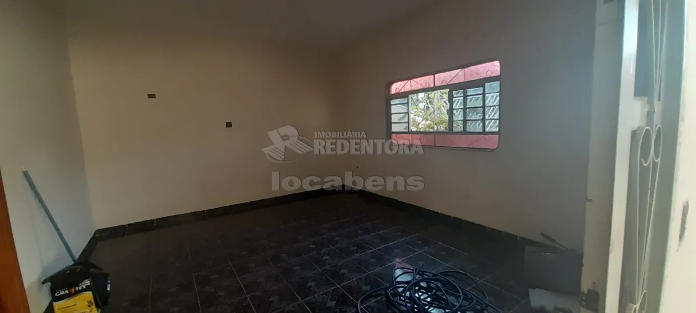 Alugar Casa / Padrão em São José do Rio Preto R$ 1.600,00 - Foto 3