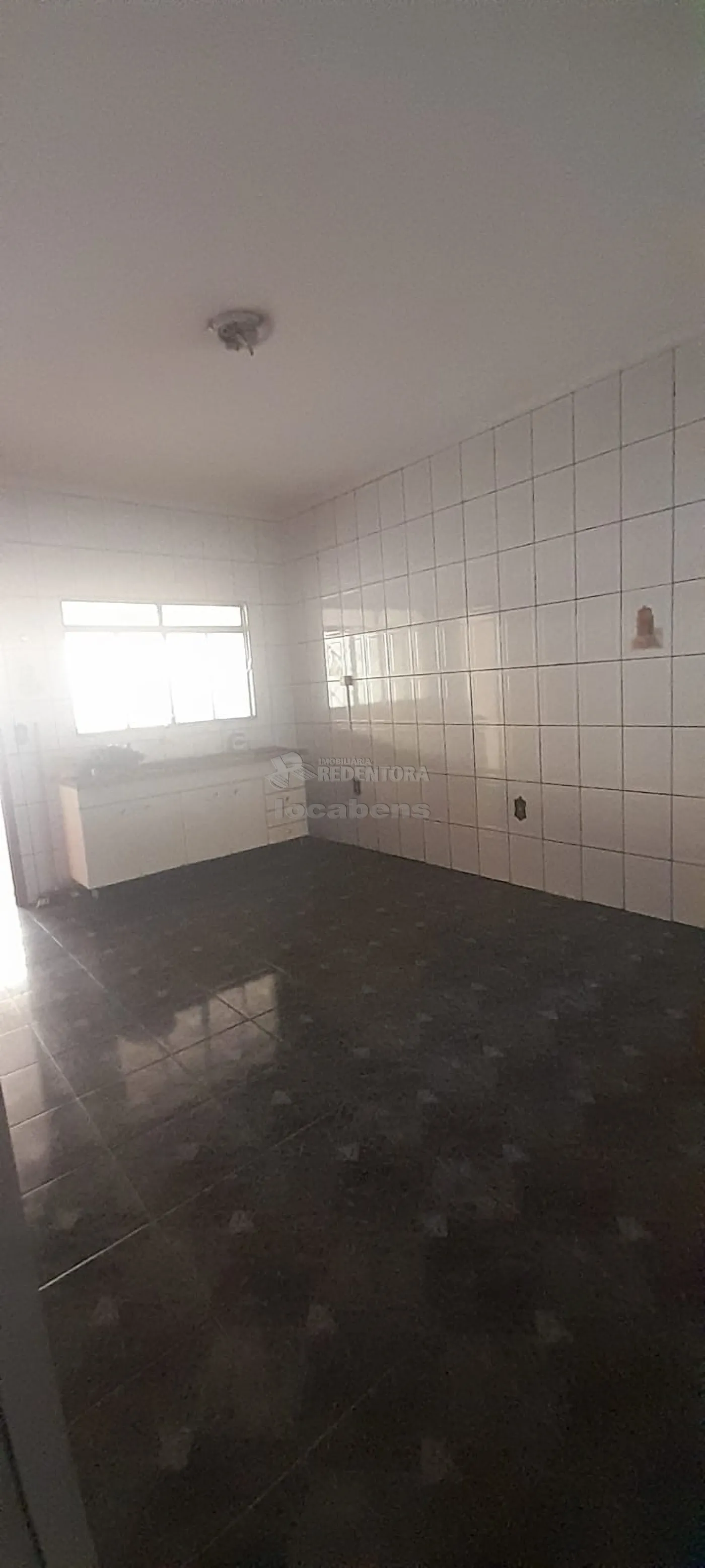 Alugar Casa / Padrão em São José do Rio Preto R$ 1.600,00 - Foto 5